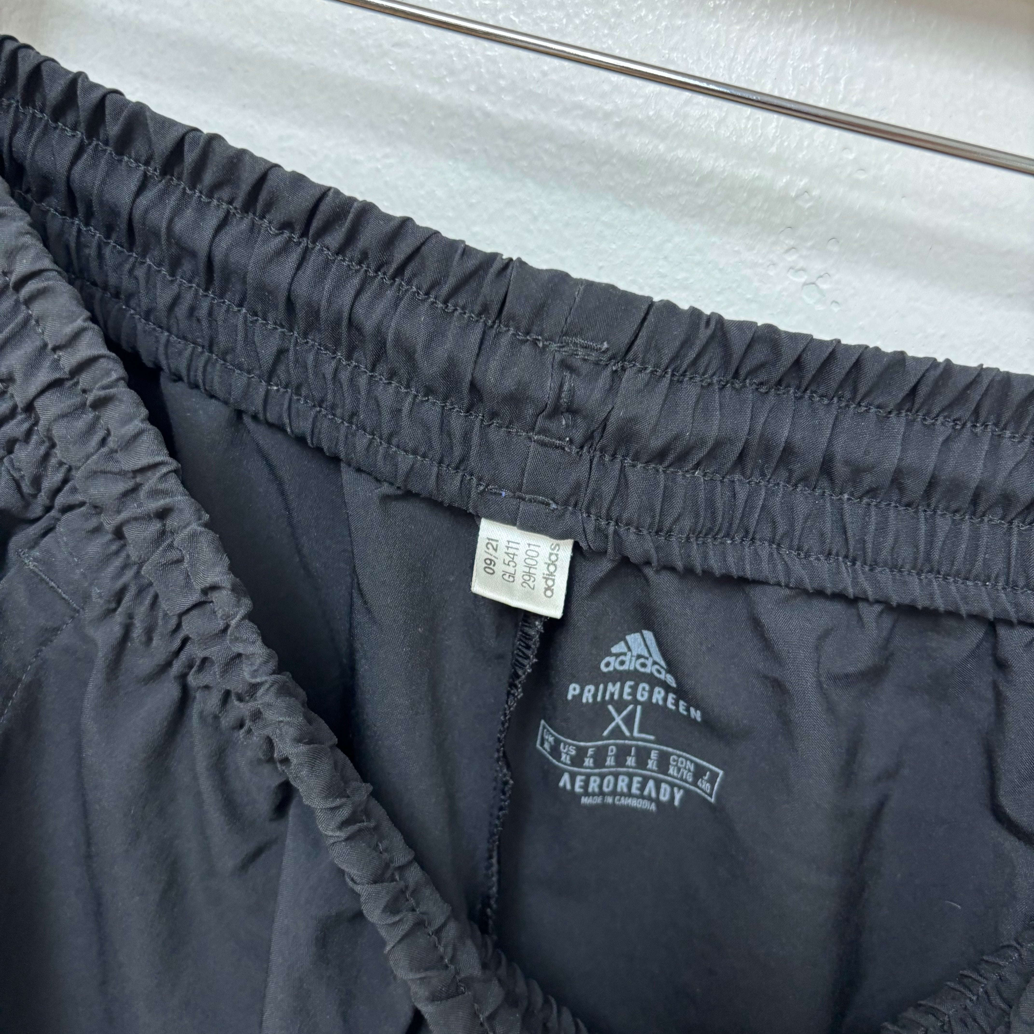 Adidas Shorts Mens XL Black Sports Running Gym Athletic Pockets Aeroready (E)