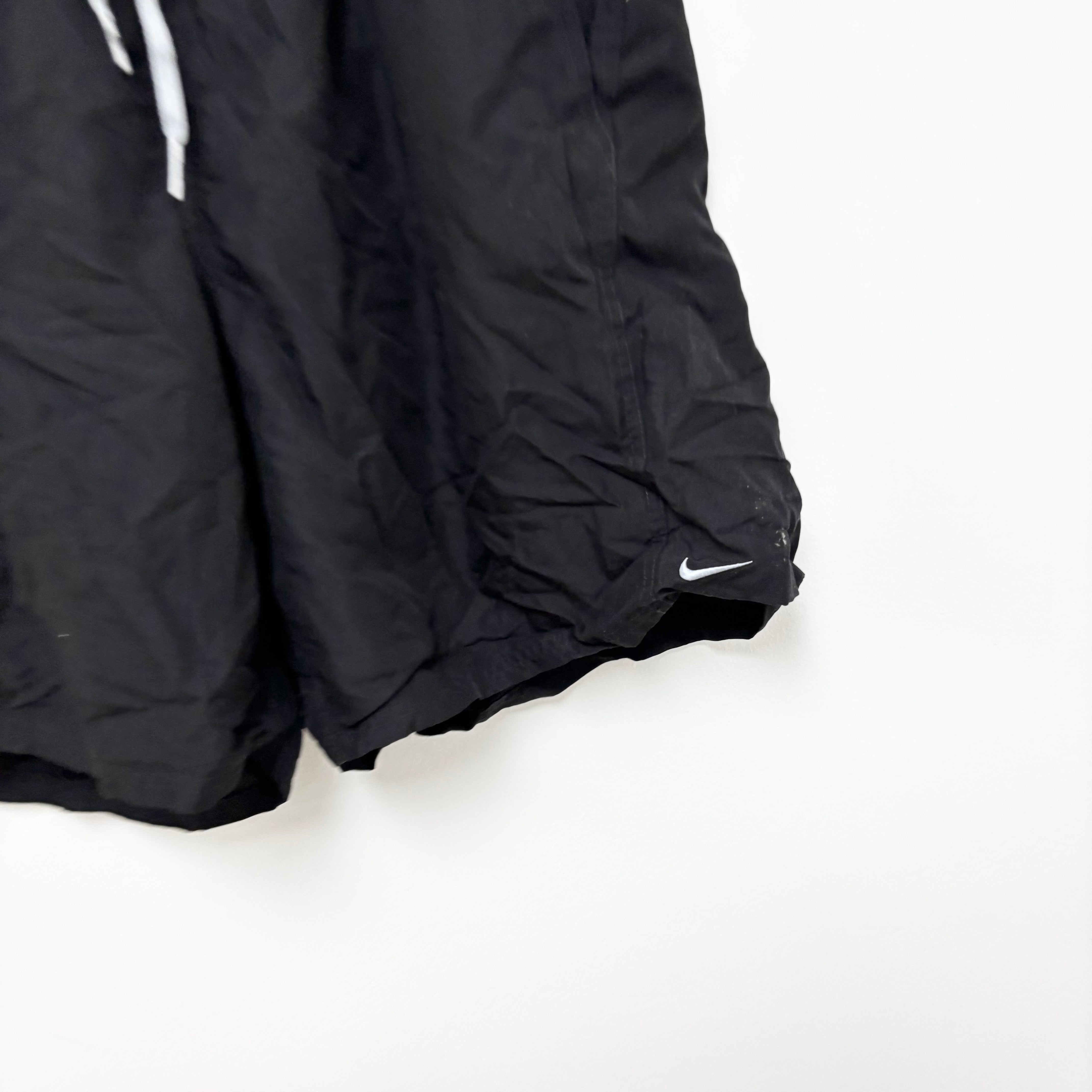 Nike Shorts Mens XXL Black Running Sports Gym Athletic Pockets Vintage (E)