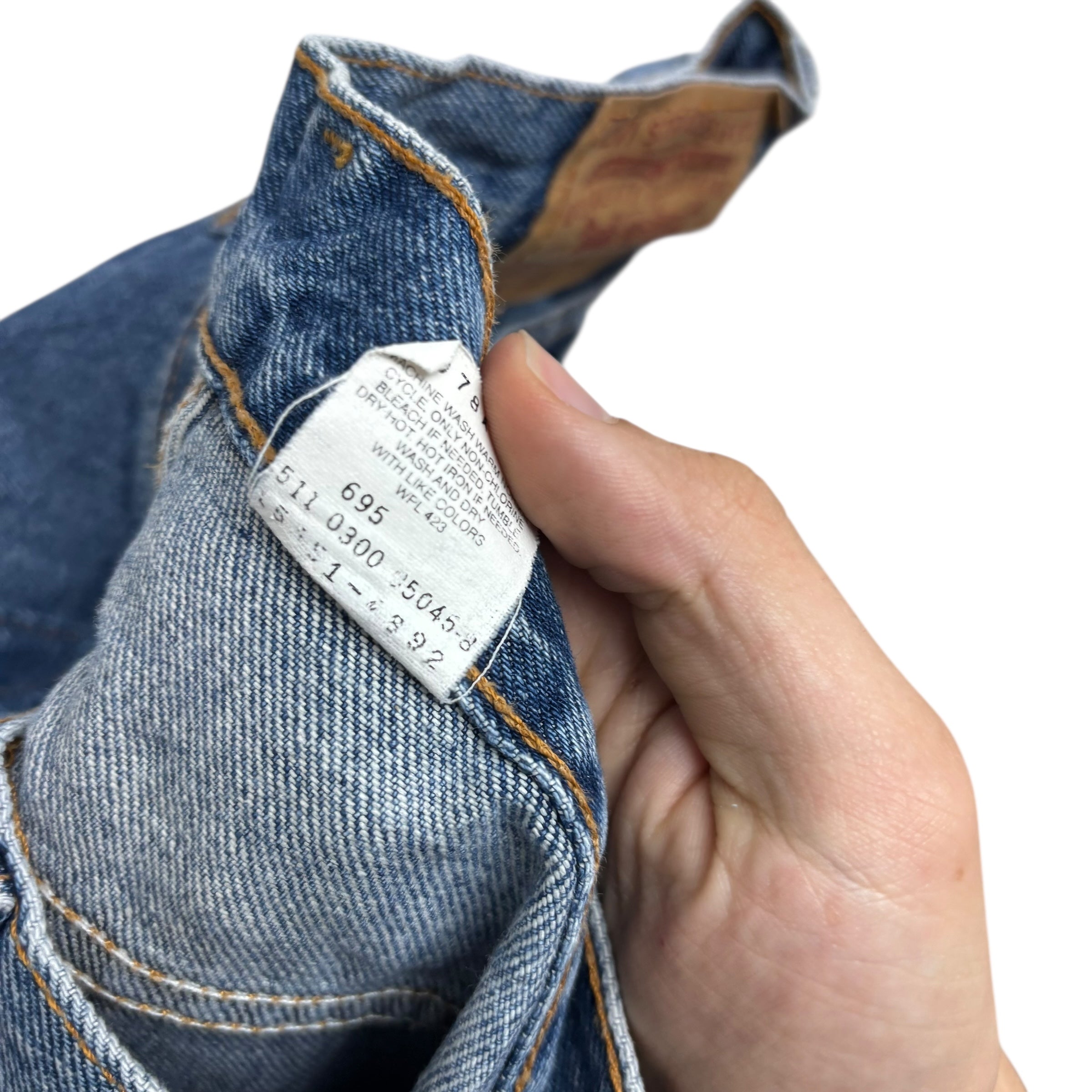 Levis 550 Jeans W34 L34 Womens Mid Blue Relaxed Tapered Made In USA Vintage (E)