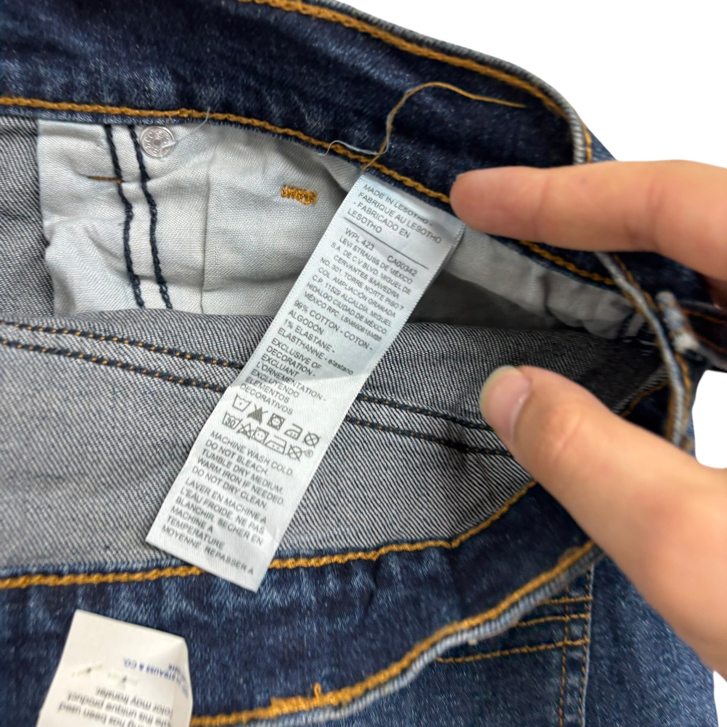 Levis Denizen Jeans W40 L32 Mens Dark Blue Relaxed Straight Stretch Denim (E)