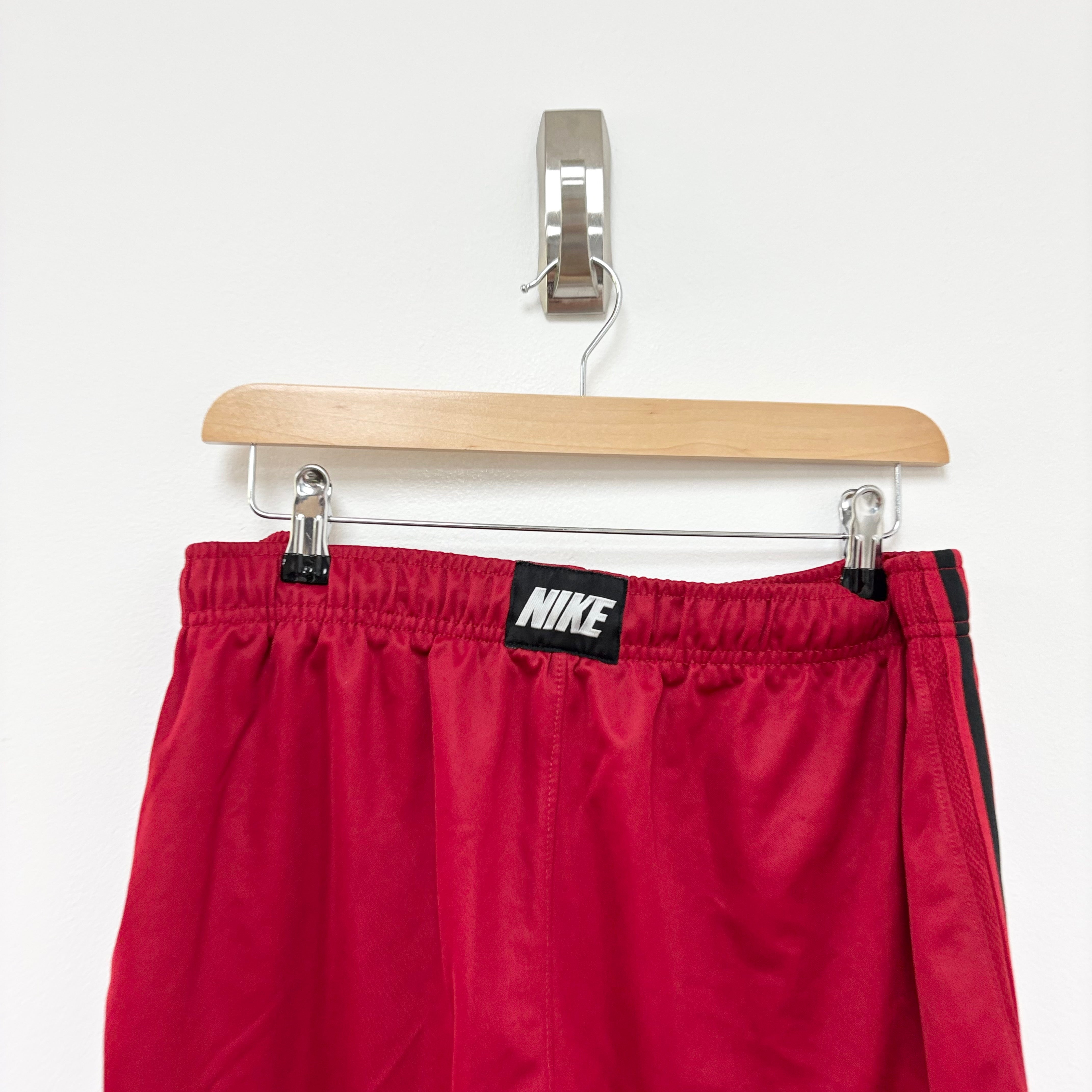 Nike Shorts Mens Large Red Basketball Running Sports Gym Athletic Pockets (E)