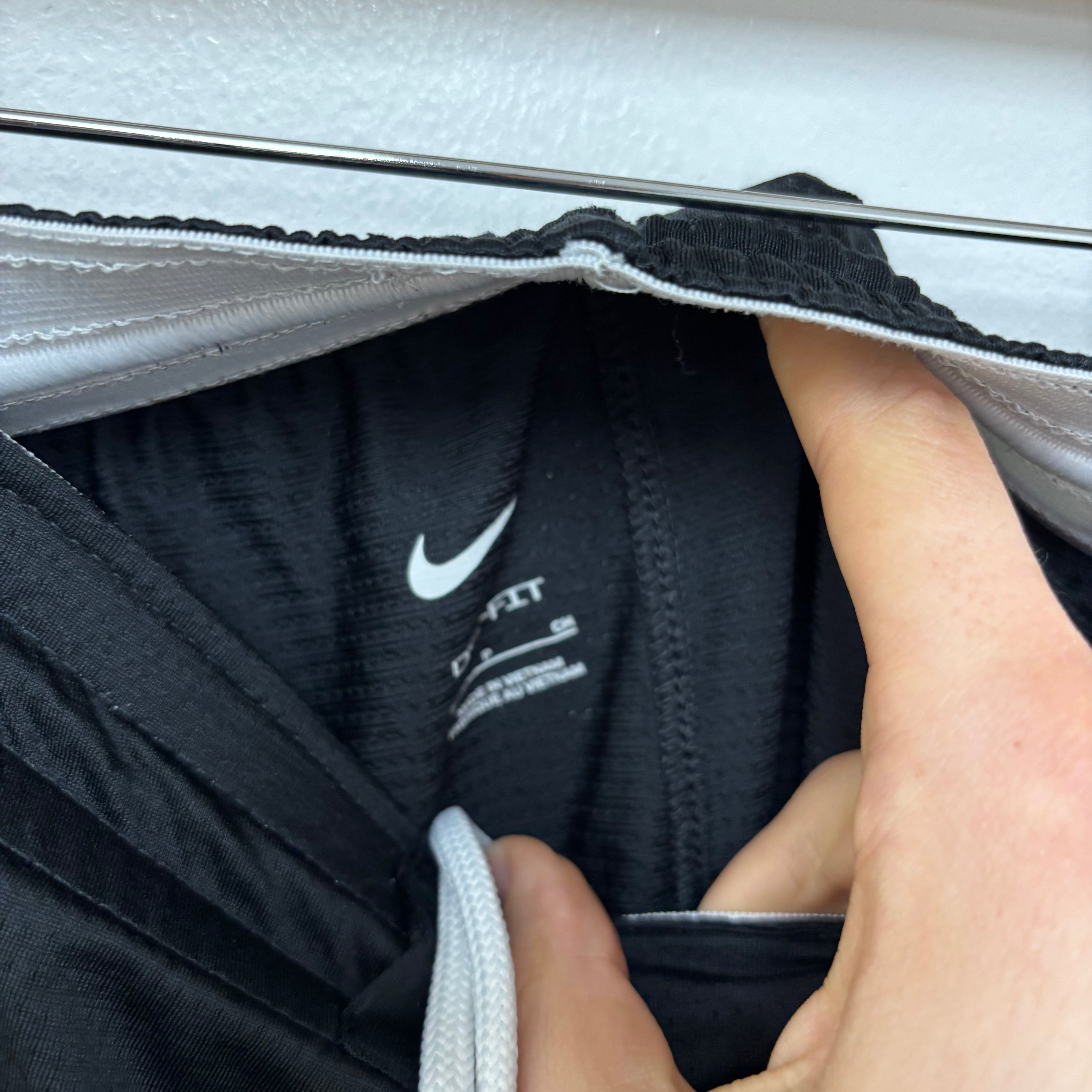 Nike Shorts Mens Small Black Dri Fit Running Sports Gym Athletic (F)