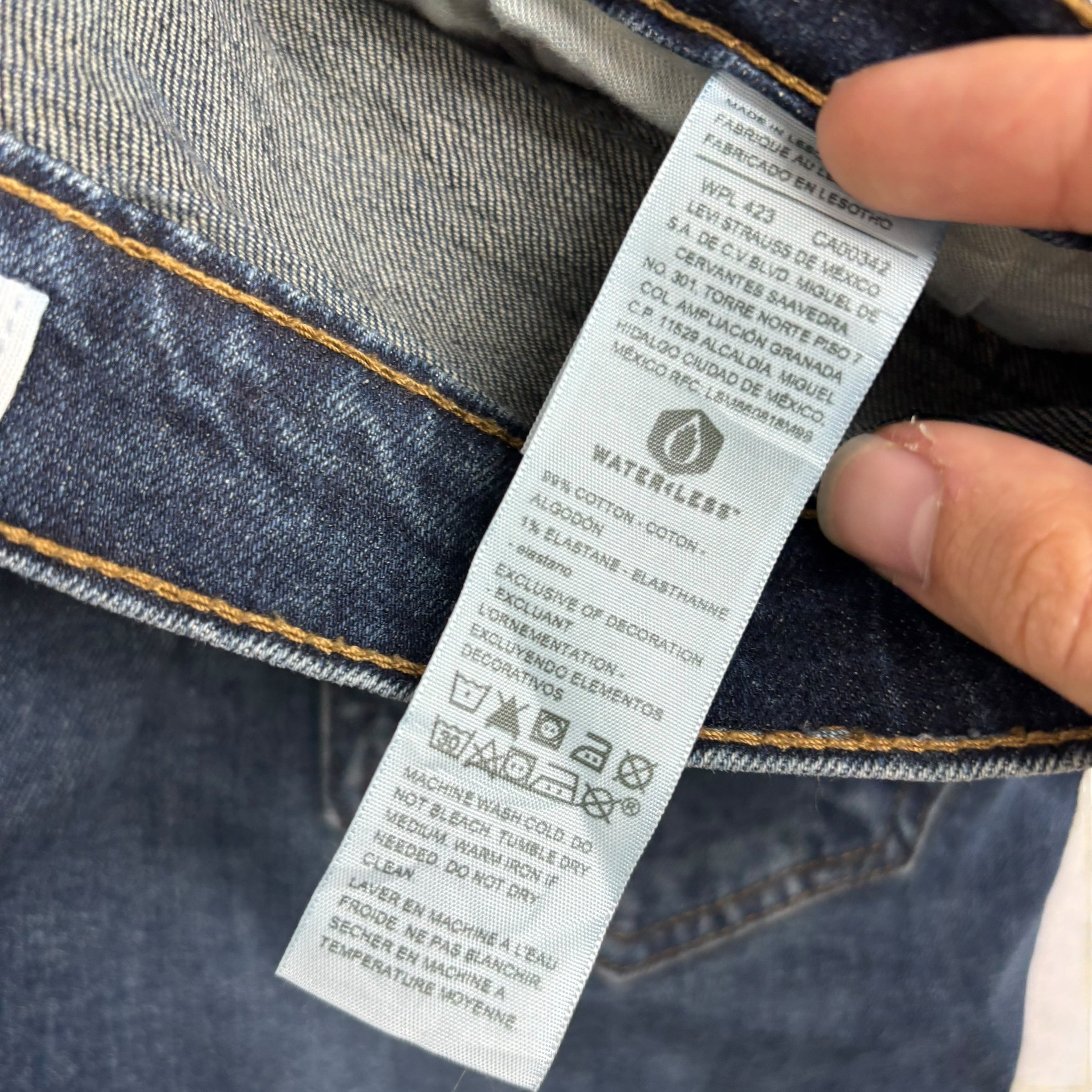 Levis Signature Jeans W28 L29 Mens Dark Blue Baggy Relaxed Fit Stretch (E)