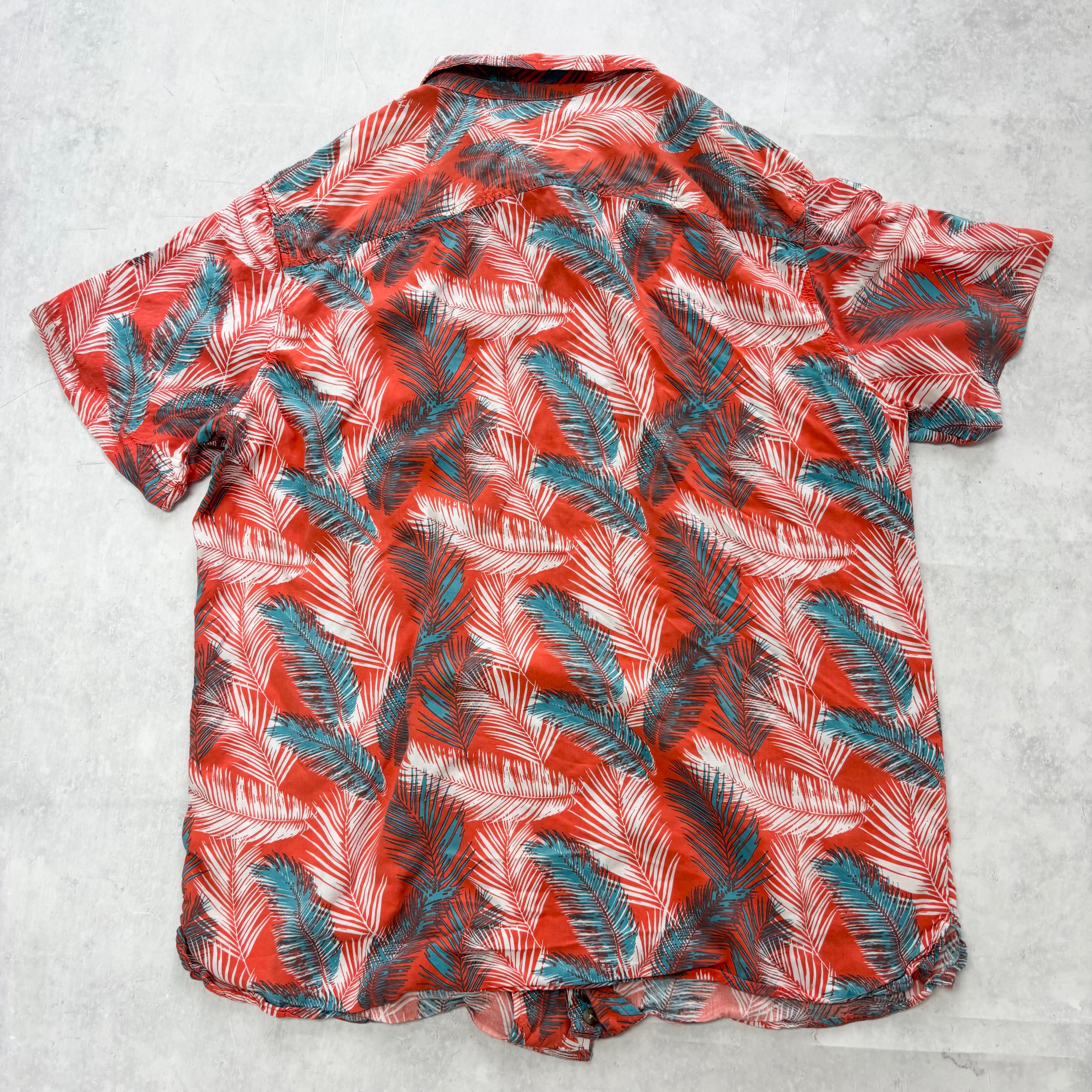 Hawaiian Shirt Mens Large Red Floral Aloha Short Sleeve Rayon Slim Fit (E)