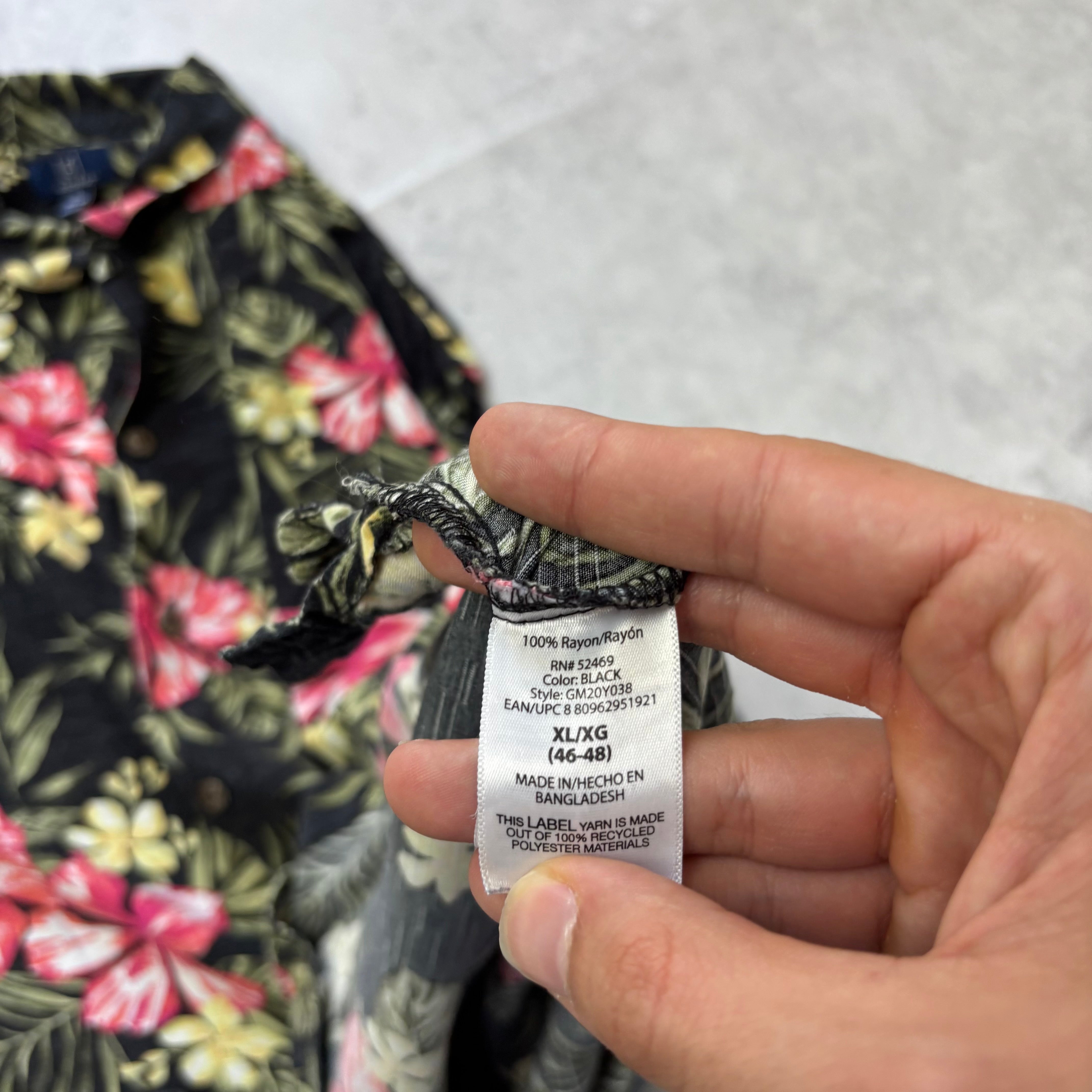 George Hawaiian Shirt Mens XL Black Rayon Floral Aloha Short Sleeve (E)