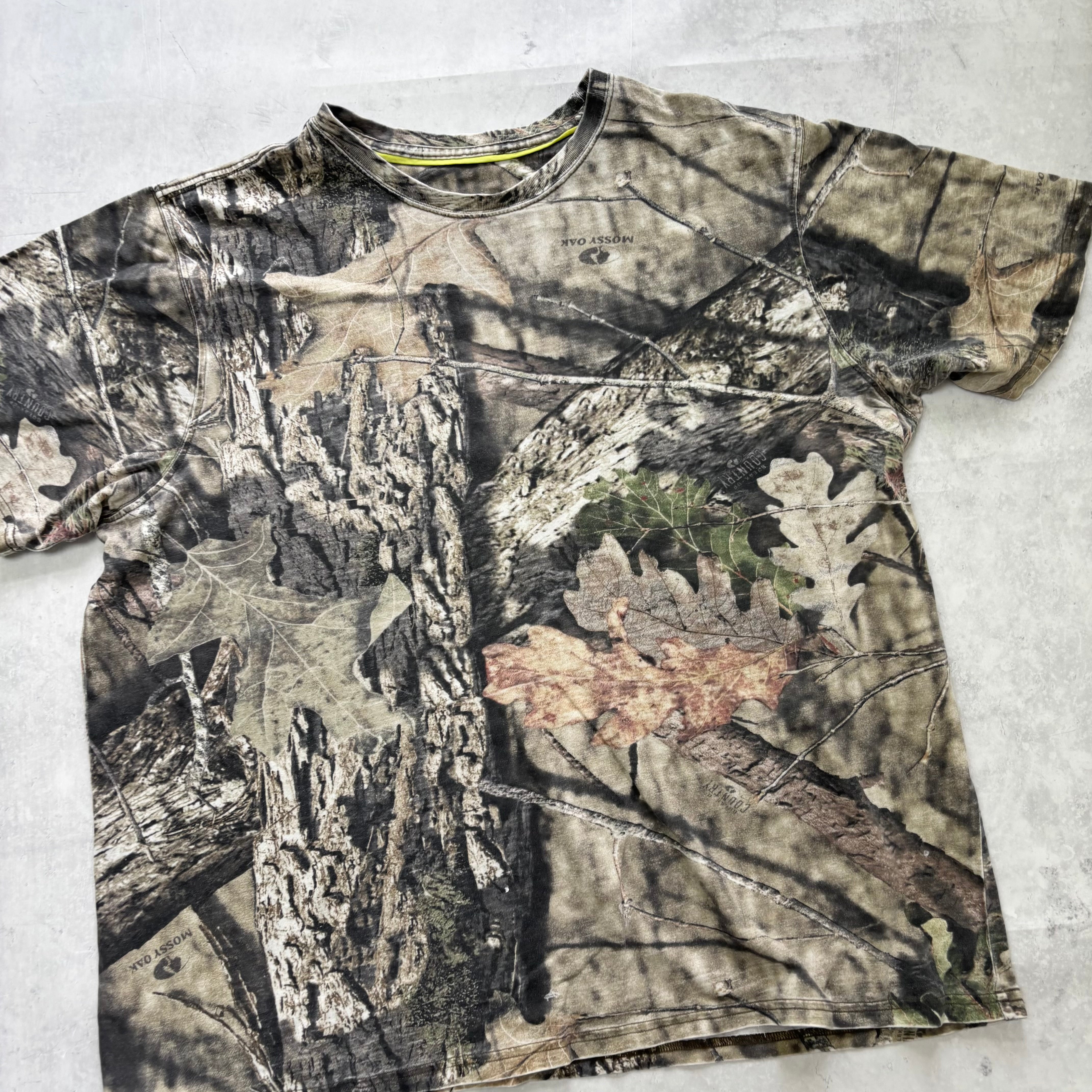 RealTree T Shirt Mens XL Camo Y2K Hunting Mossy Oak