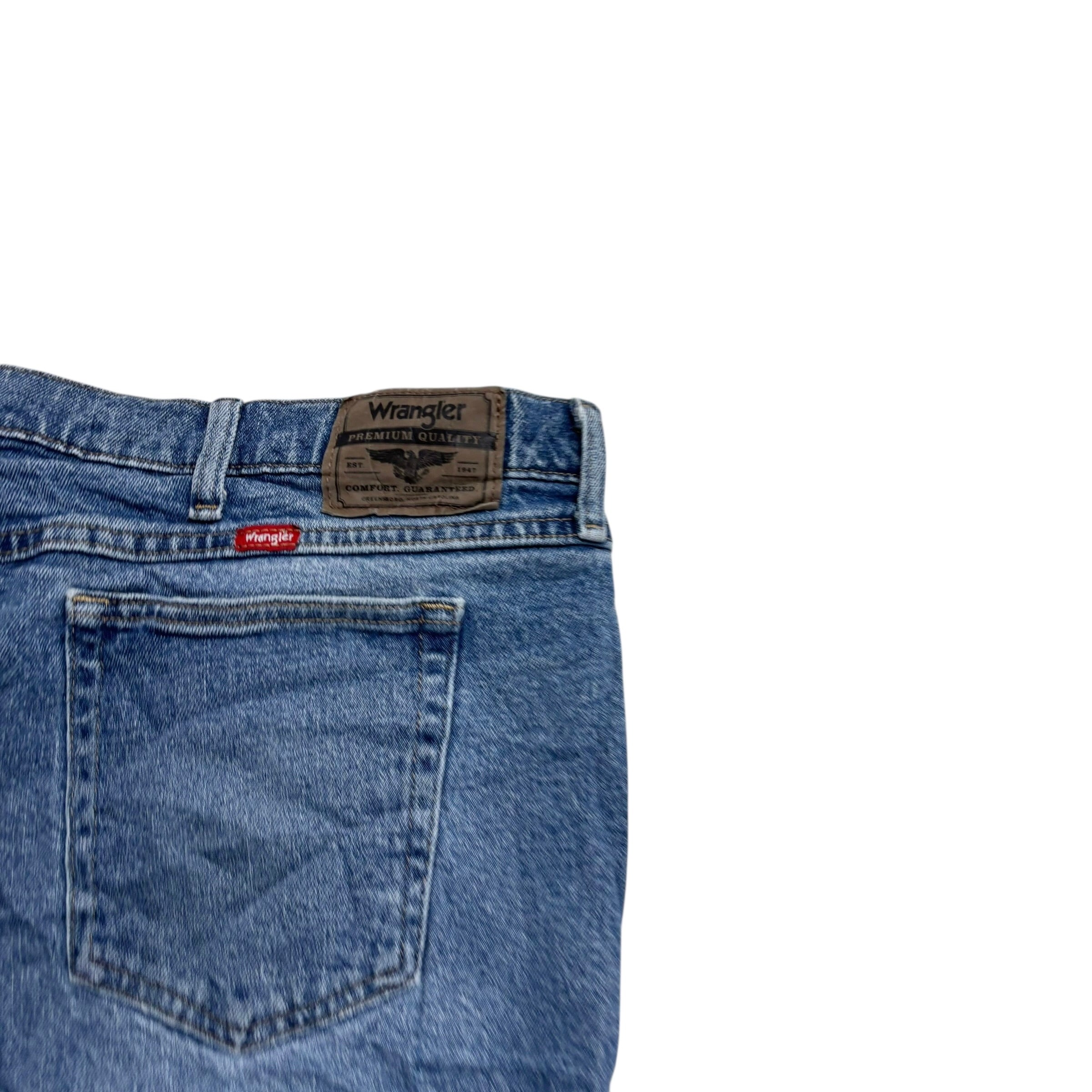 Wrangler Jeans W46 L30 Mens Light Blue Relaxed Straight Fit Stretch Denim (E)