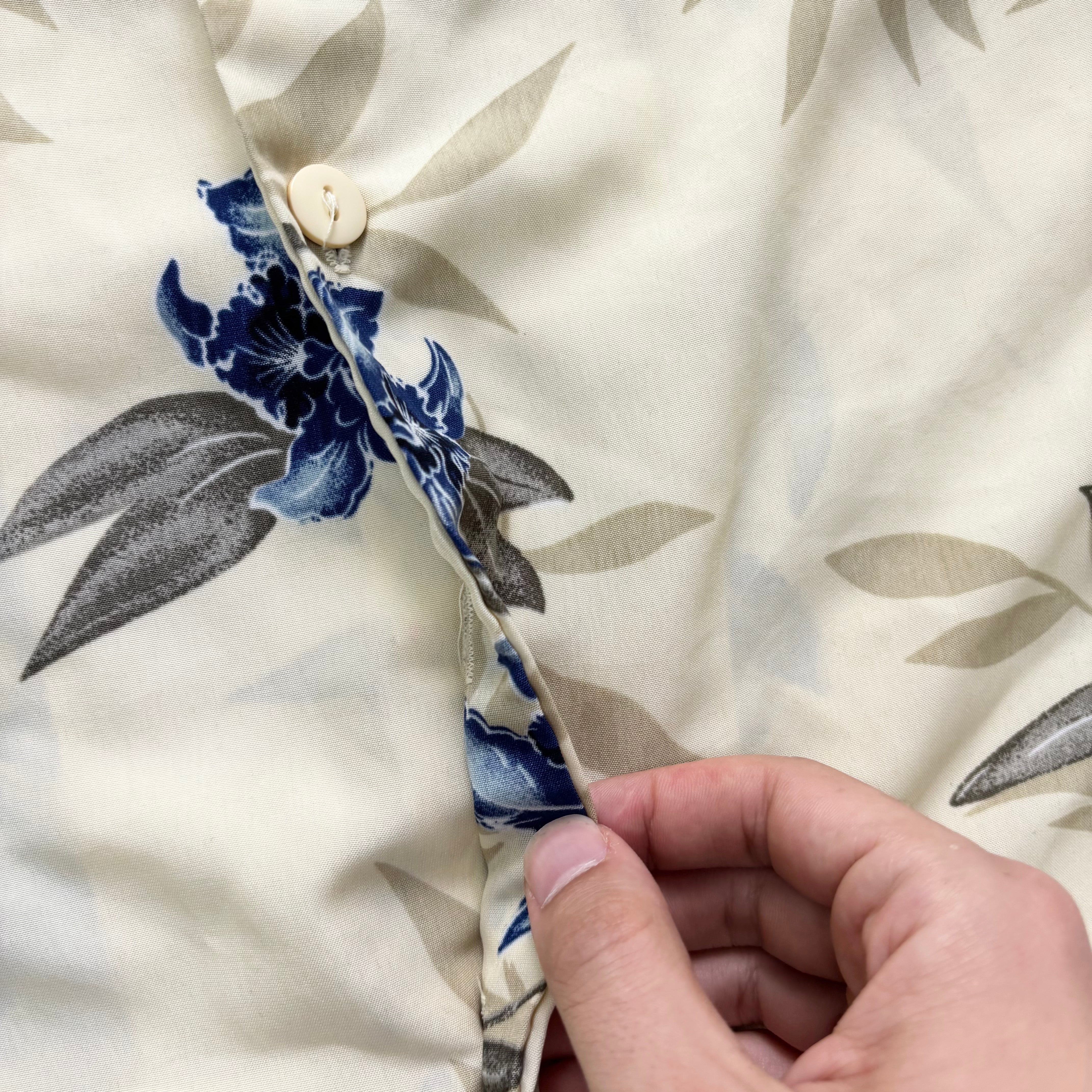 Hawaiian Shirt Mens Large Yellow Floral Aloha Short Sleeve Polyester