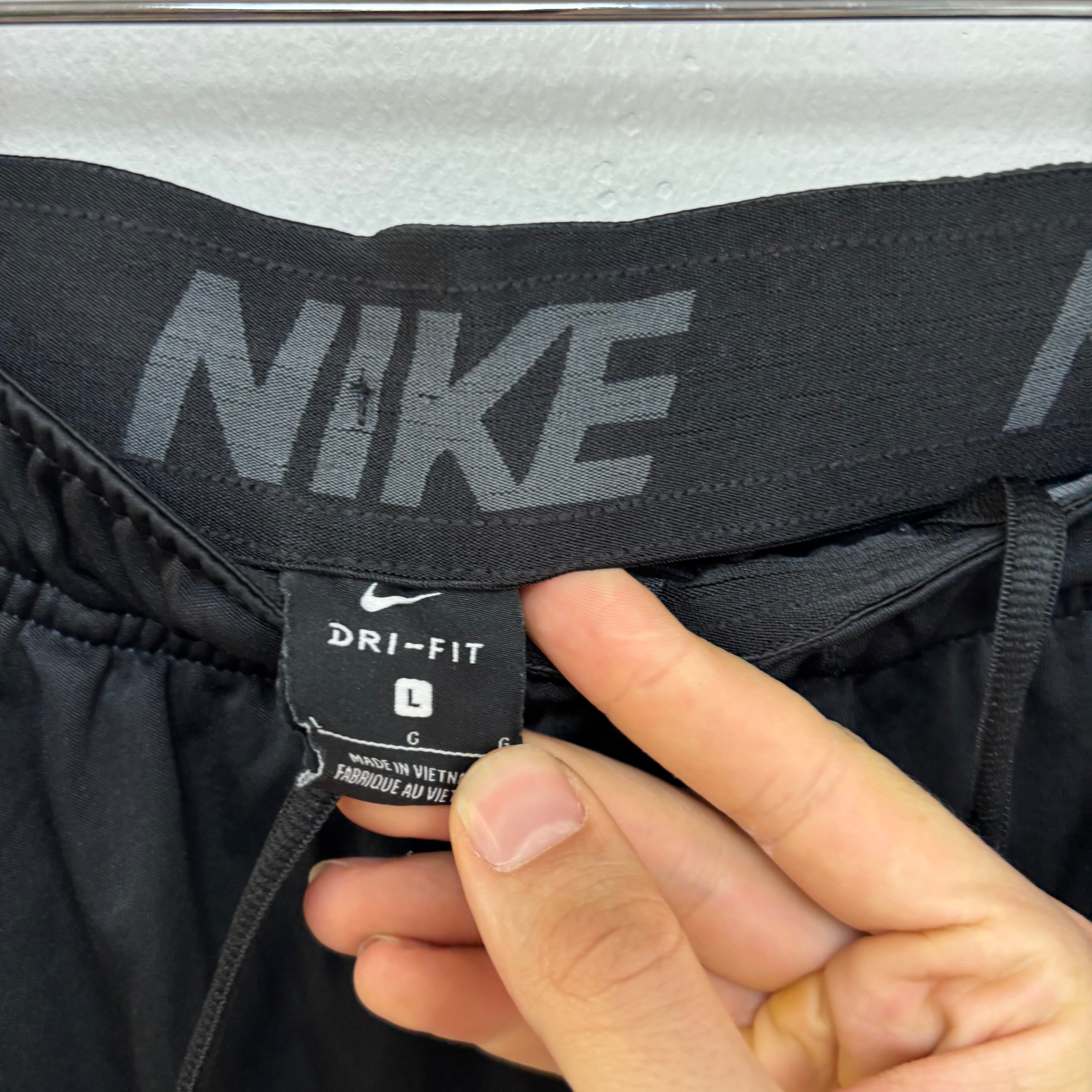 Nike Shorts Mens Large Black Dri Fit Running Sports Gym Athletic Pockets (E)