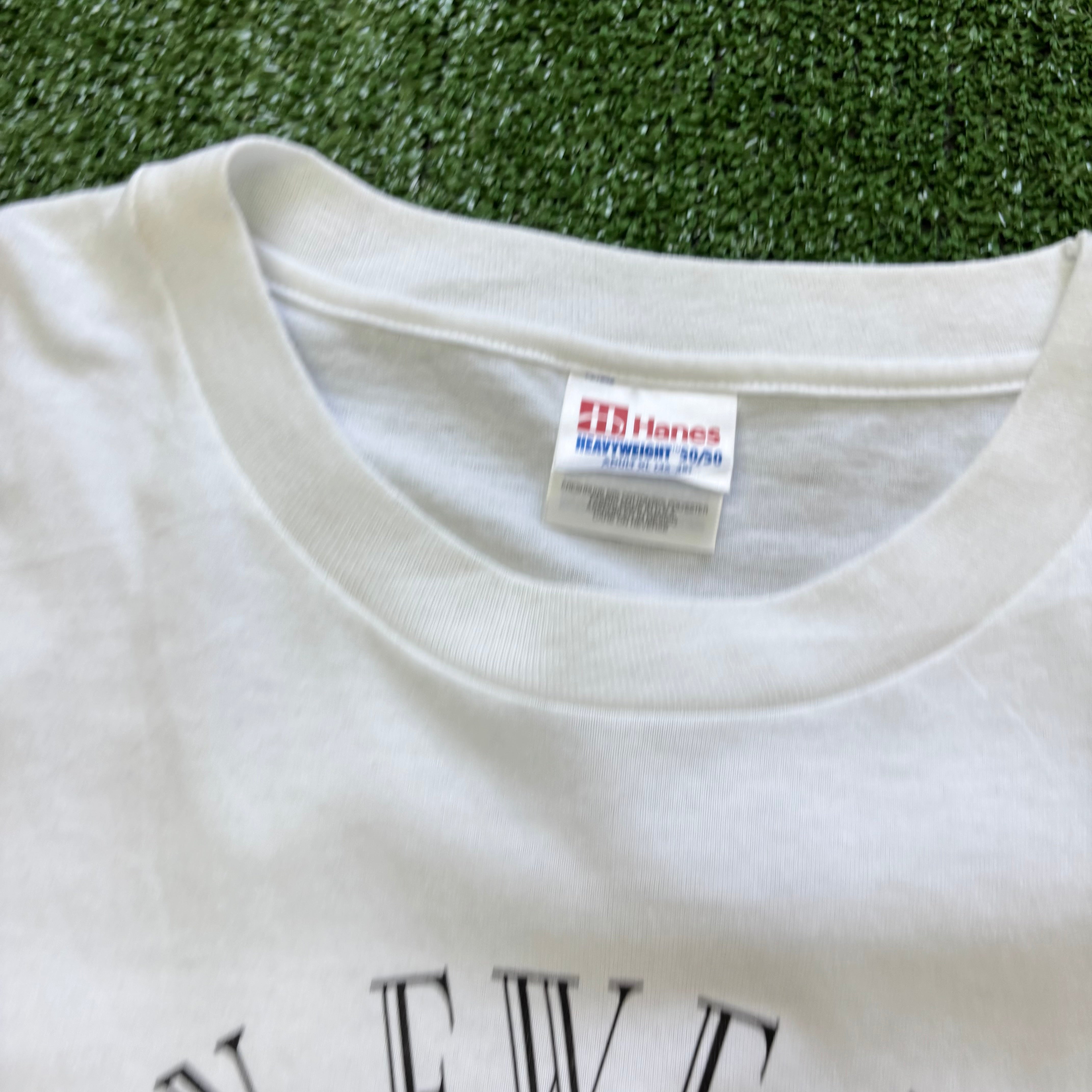 Vintage T Shirt Mens XL White Graphic Print 00s USA (E)