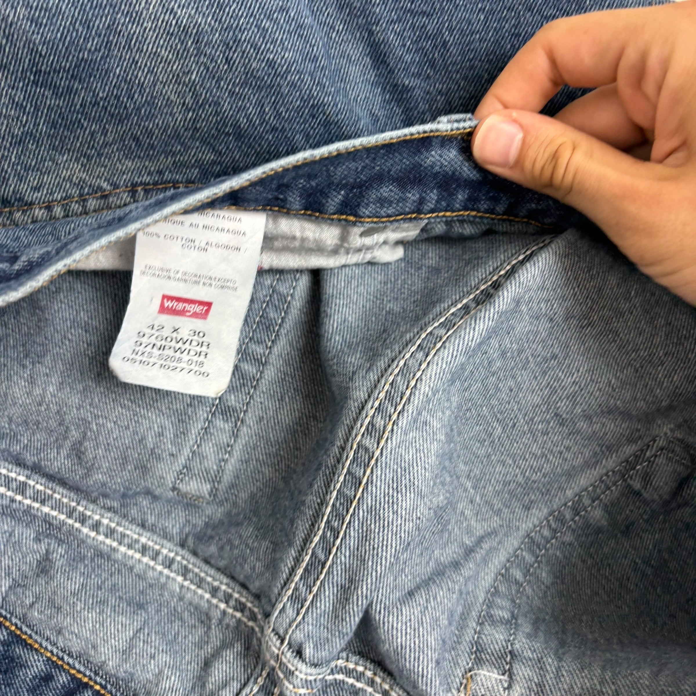 Wrangler Jeans W42 L29 Mens Mid Blue Relaxed Straight Fit Denim (F)