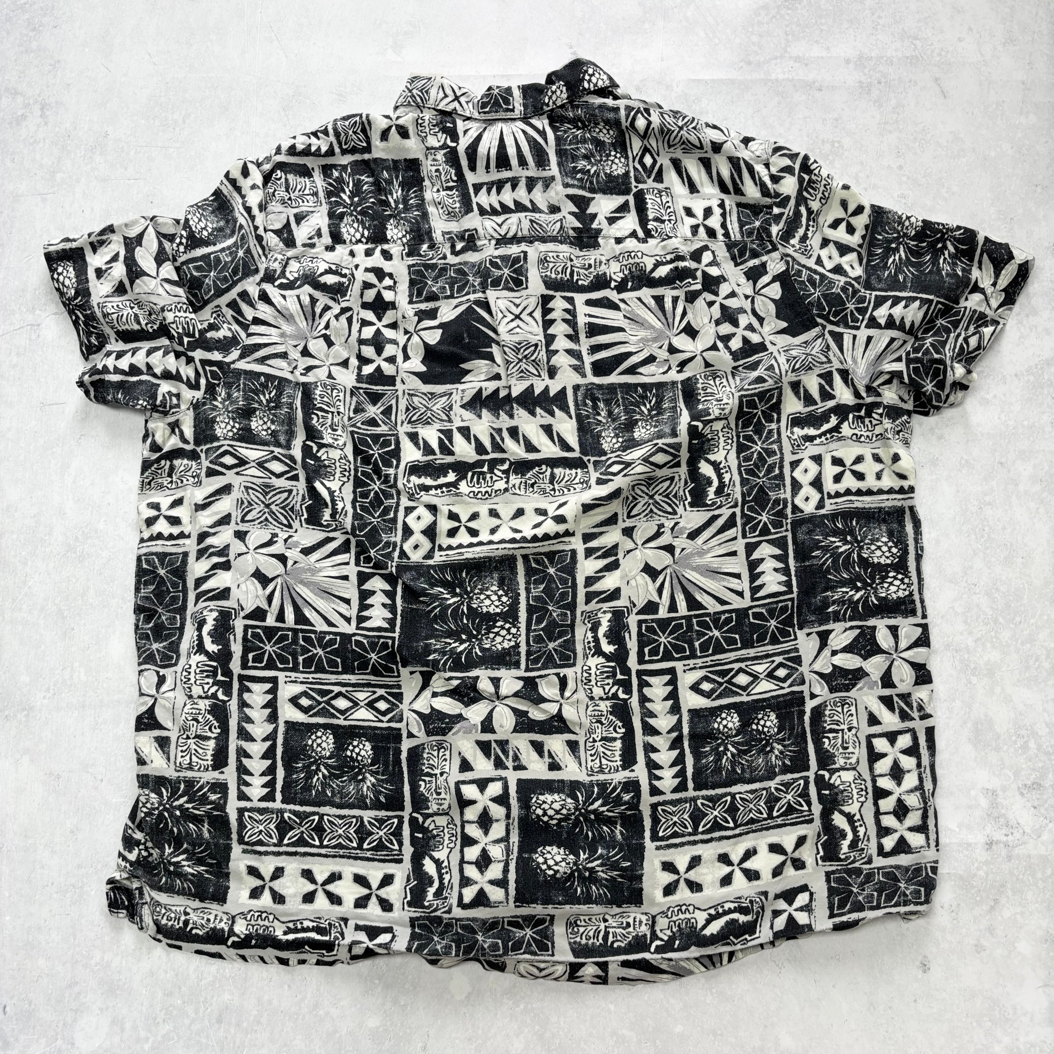 Hawaiian Shirt Mens XL Grey Floral Aloha Short Sleeve Rayon (E)