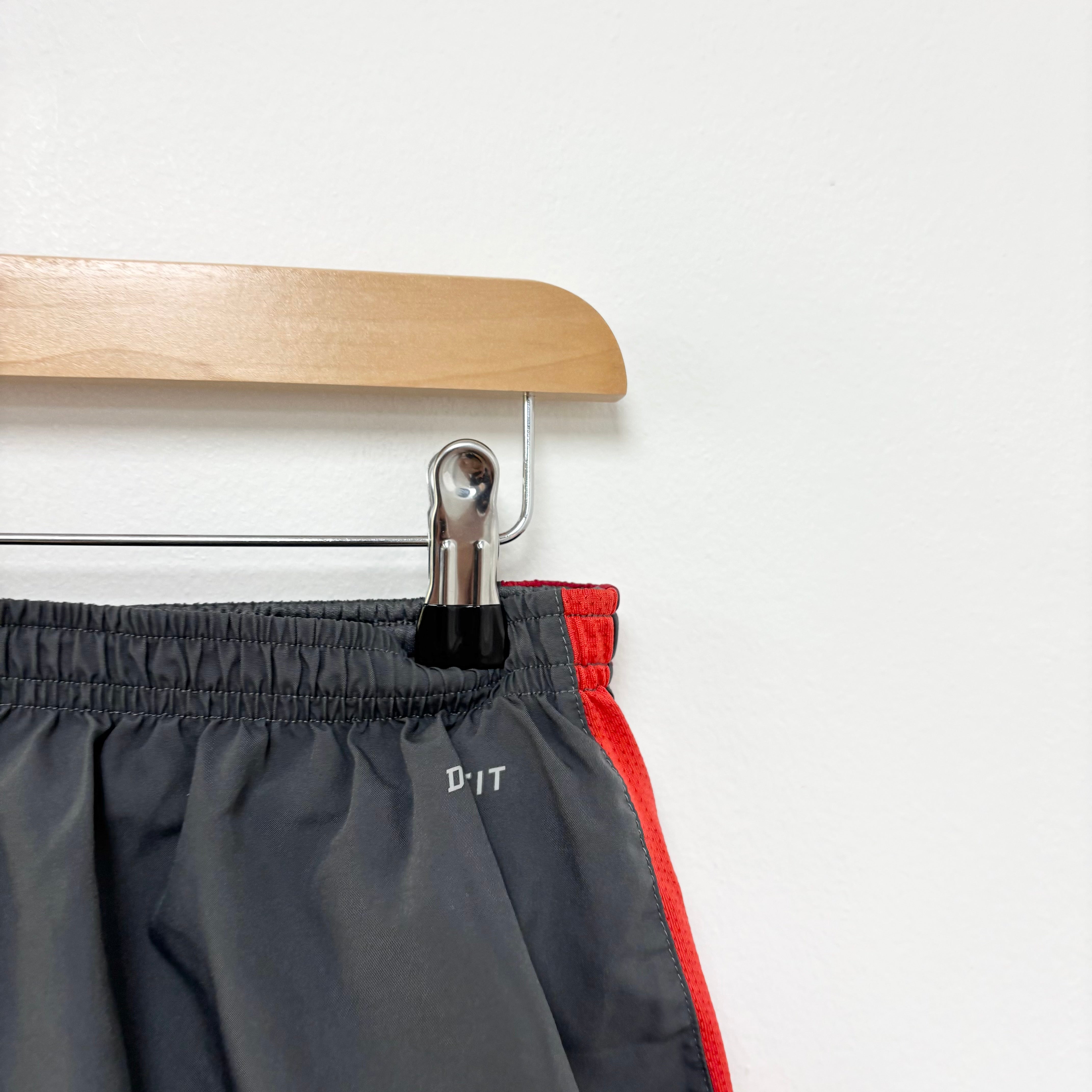 Nike Shorts Womens Medium Grey Dri Fit Running Sports Gym Athletic (E)