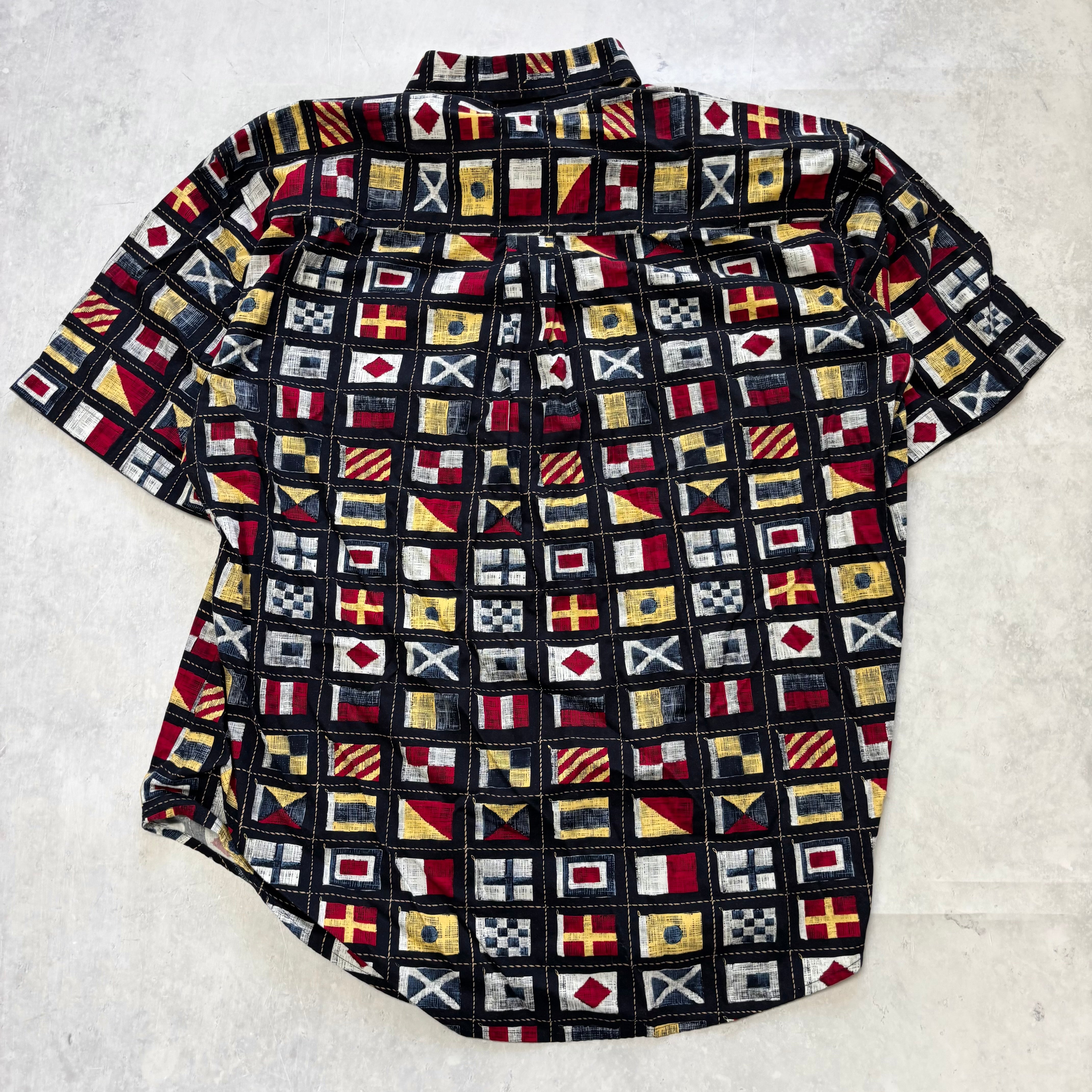 Vintage Abstract Shirt Mens XL Black Flags Cotton Pattern Short Sleeve (E)