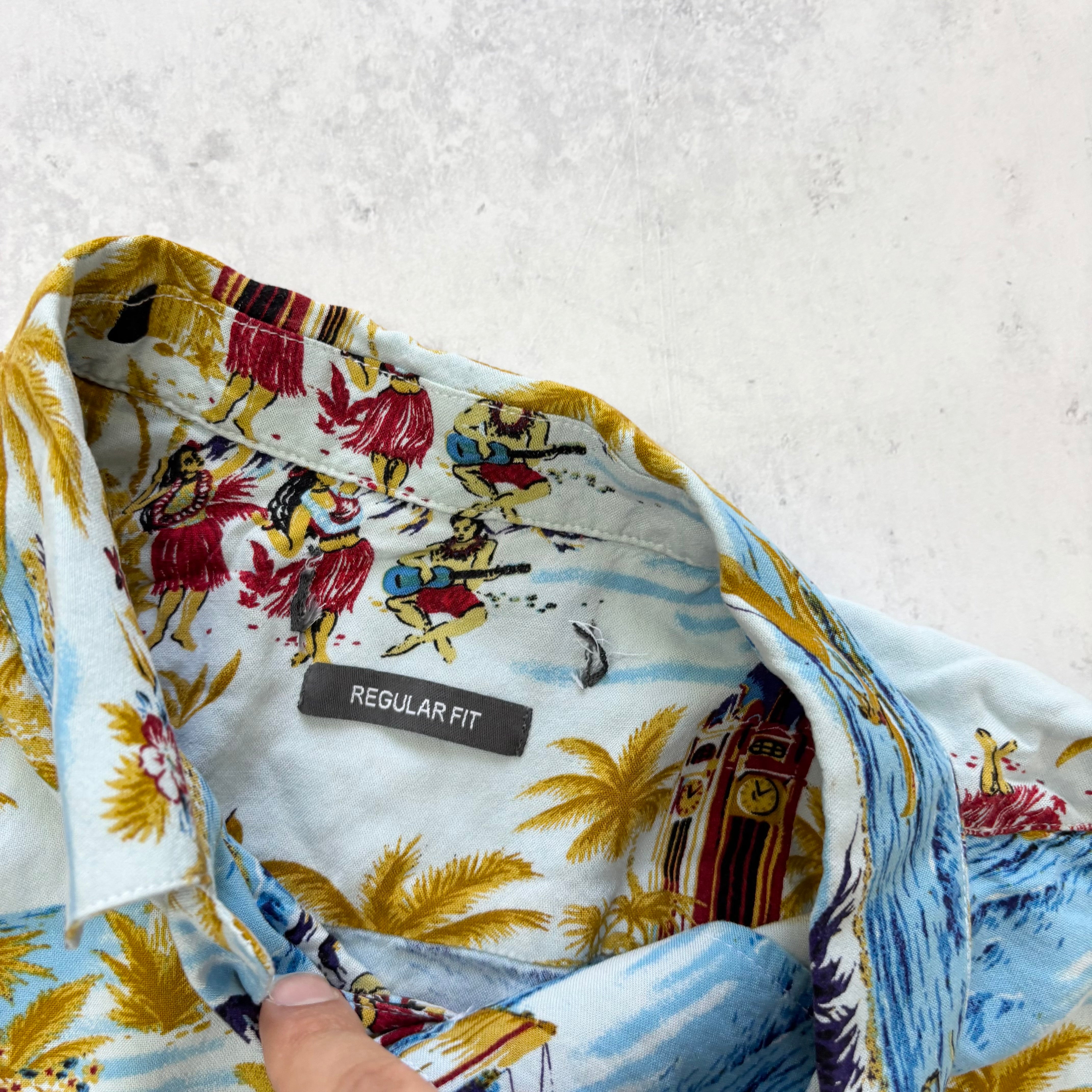 Hawaiian Shirt Mens Small Blue Floral Aloha Short Sleeve Viscose (E)