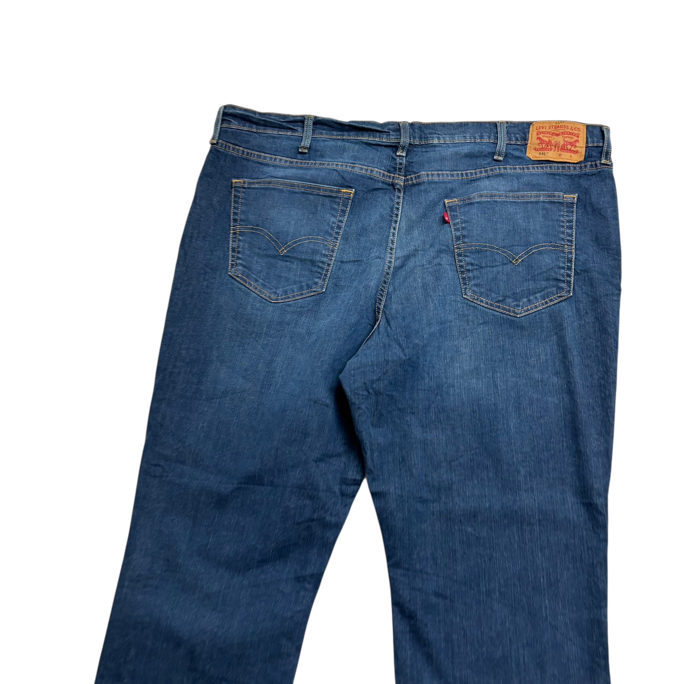 Levis 541 Jeans W46 L30 Mens Dark Blue Athletic Tapered Fit Stretch Denim (E)