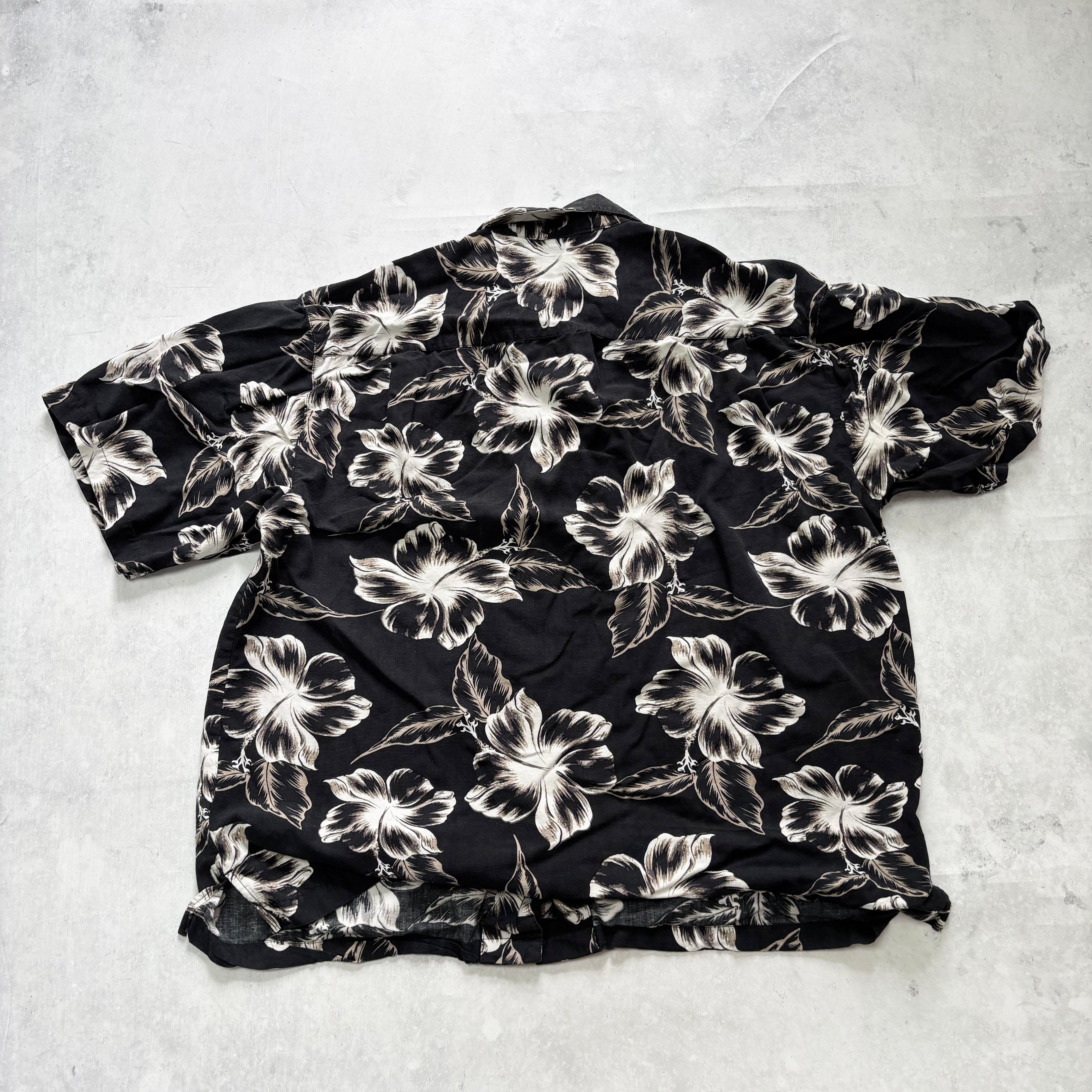 Vintage Hawaiian Shirt Mens XL Black Floral Aloha Short Sleeve Rayon Blend (E)