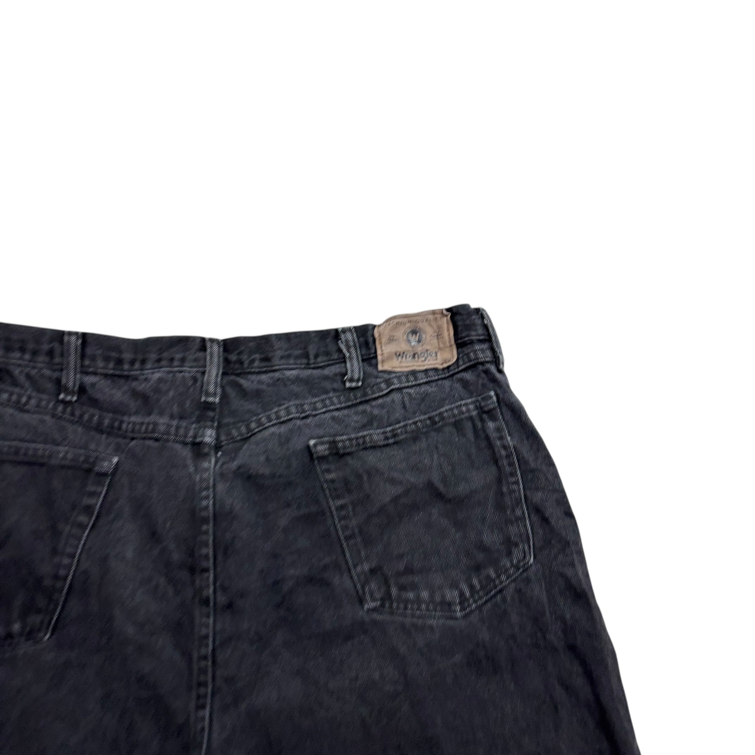 Wrangler Denim Shorts W42 Mens Black 8in Regular Fit