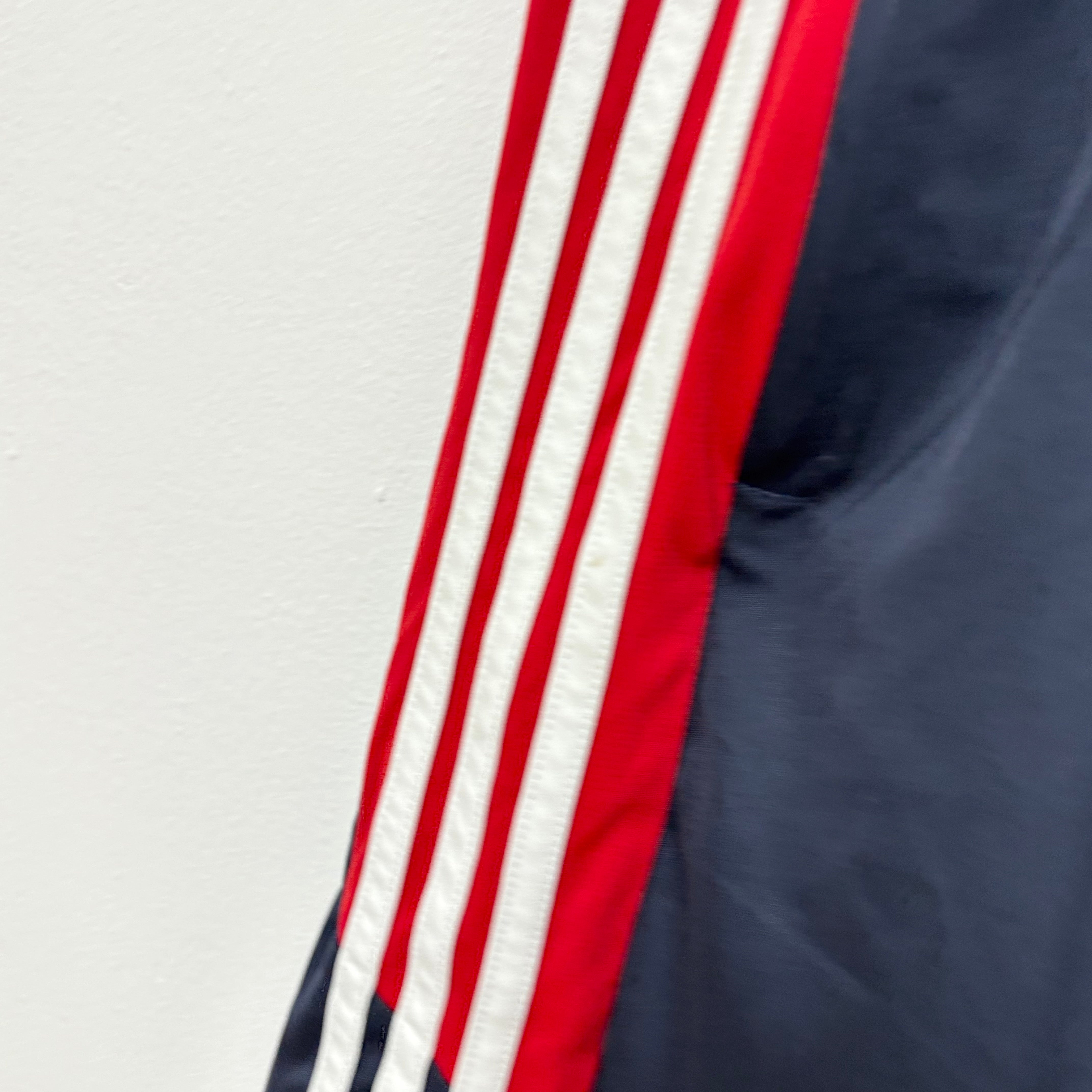 Adidas Shorts Mens Medium Navy Blue Sports Running Gym Athletic Pockets