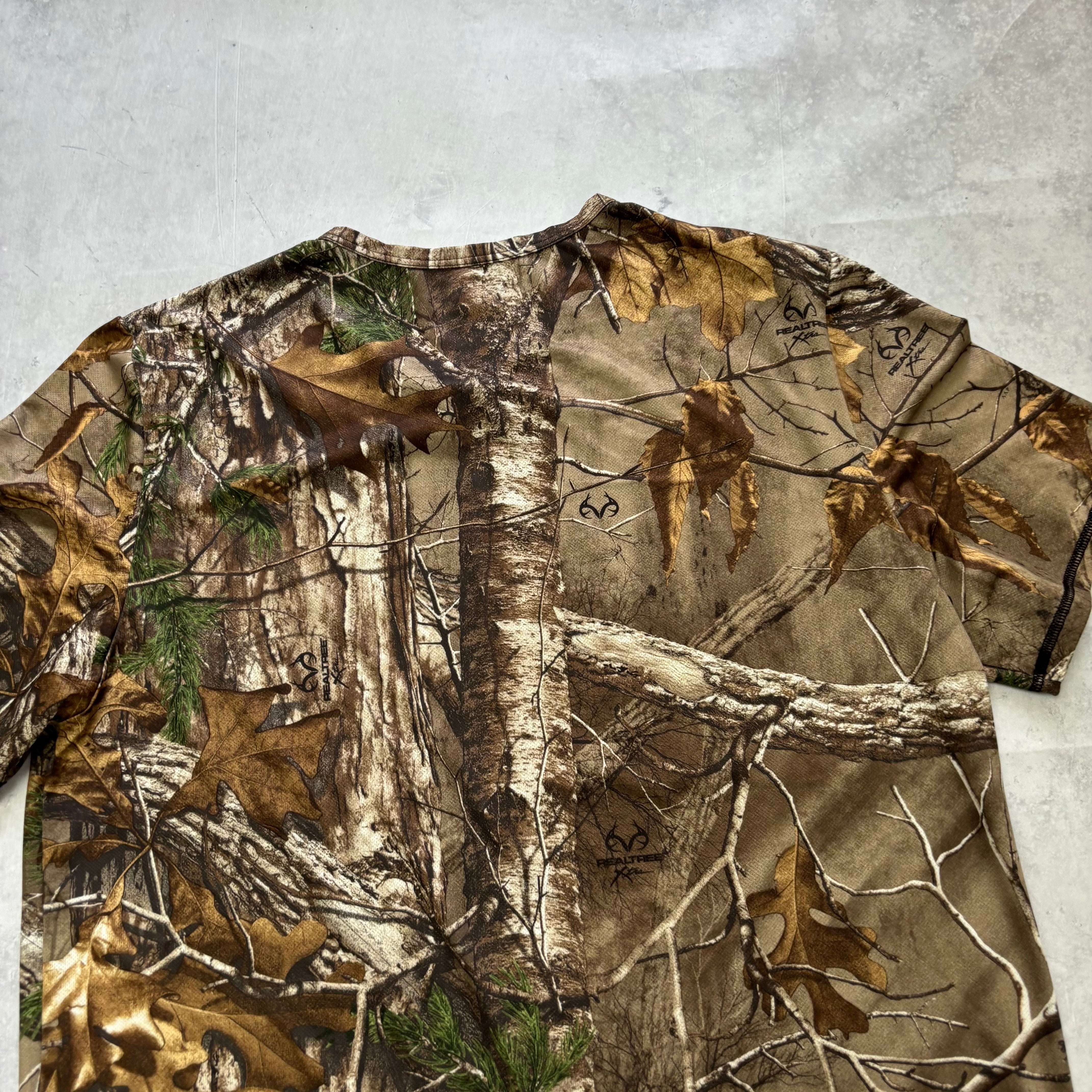 RealTree T Shirt Mens Large Camo Y2K Hunting (E)