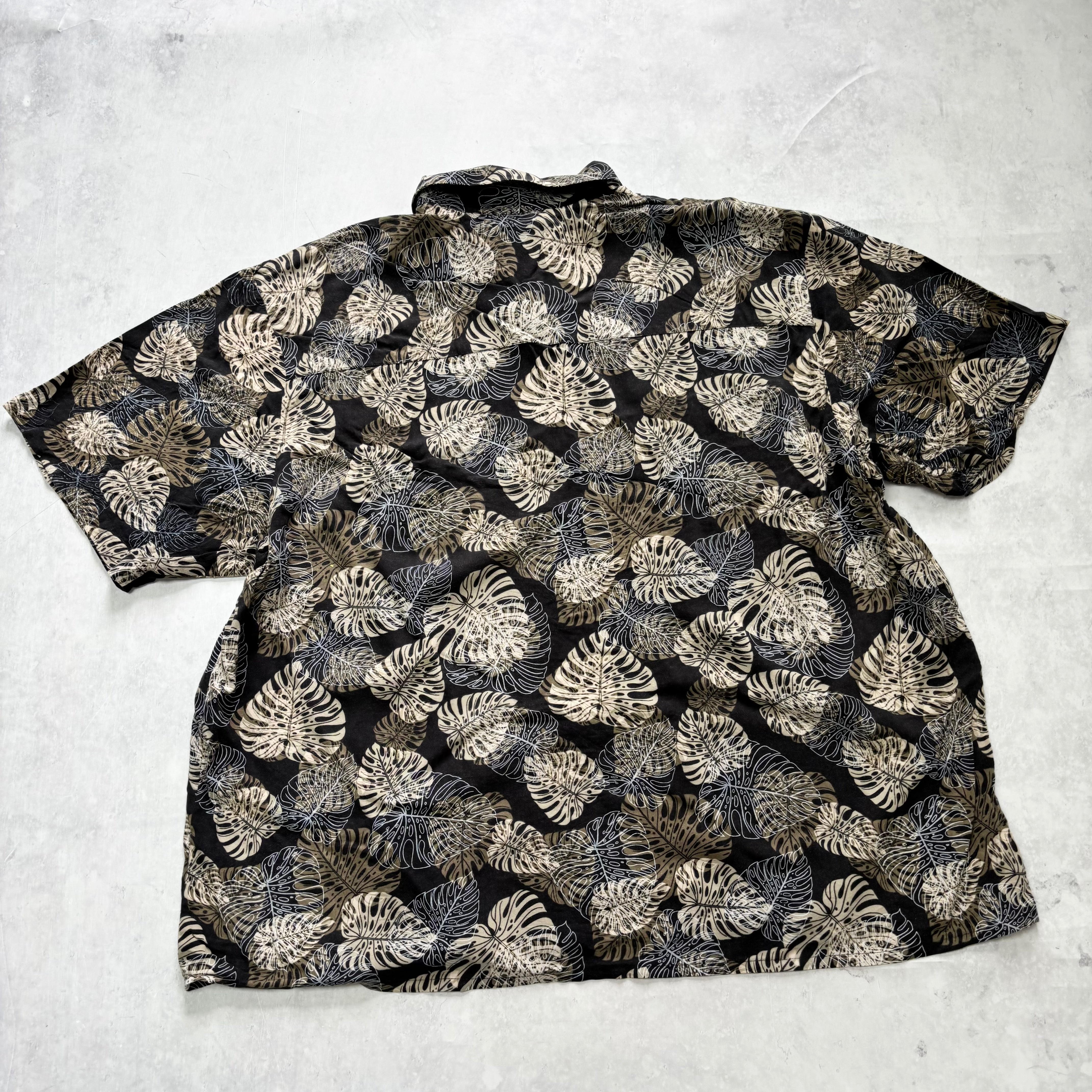 Vintage Hawaiian Shirt Mens XXL Black Floral Aloha Short Sleeve Rayon