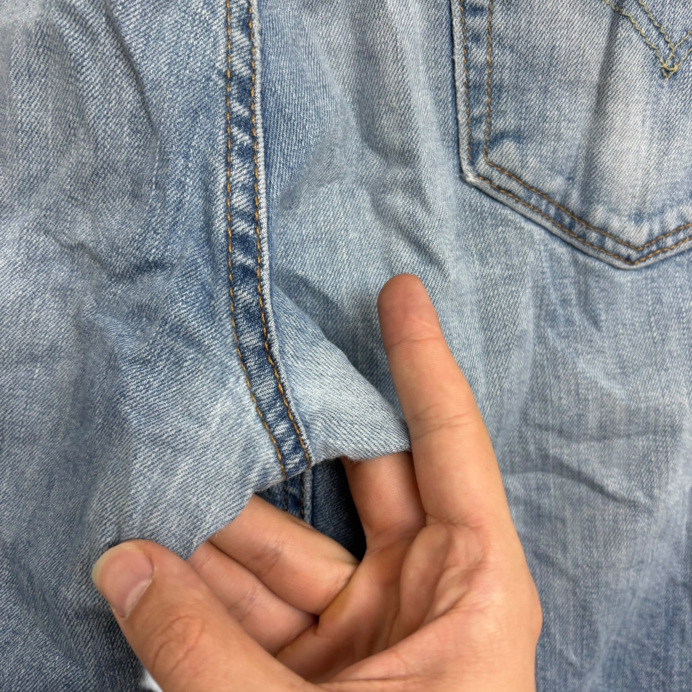 Levis 541 Jeans W34 L33 Mens Light Blue Athletic Tapered Fit Stretch Denim (F)