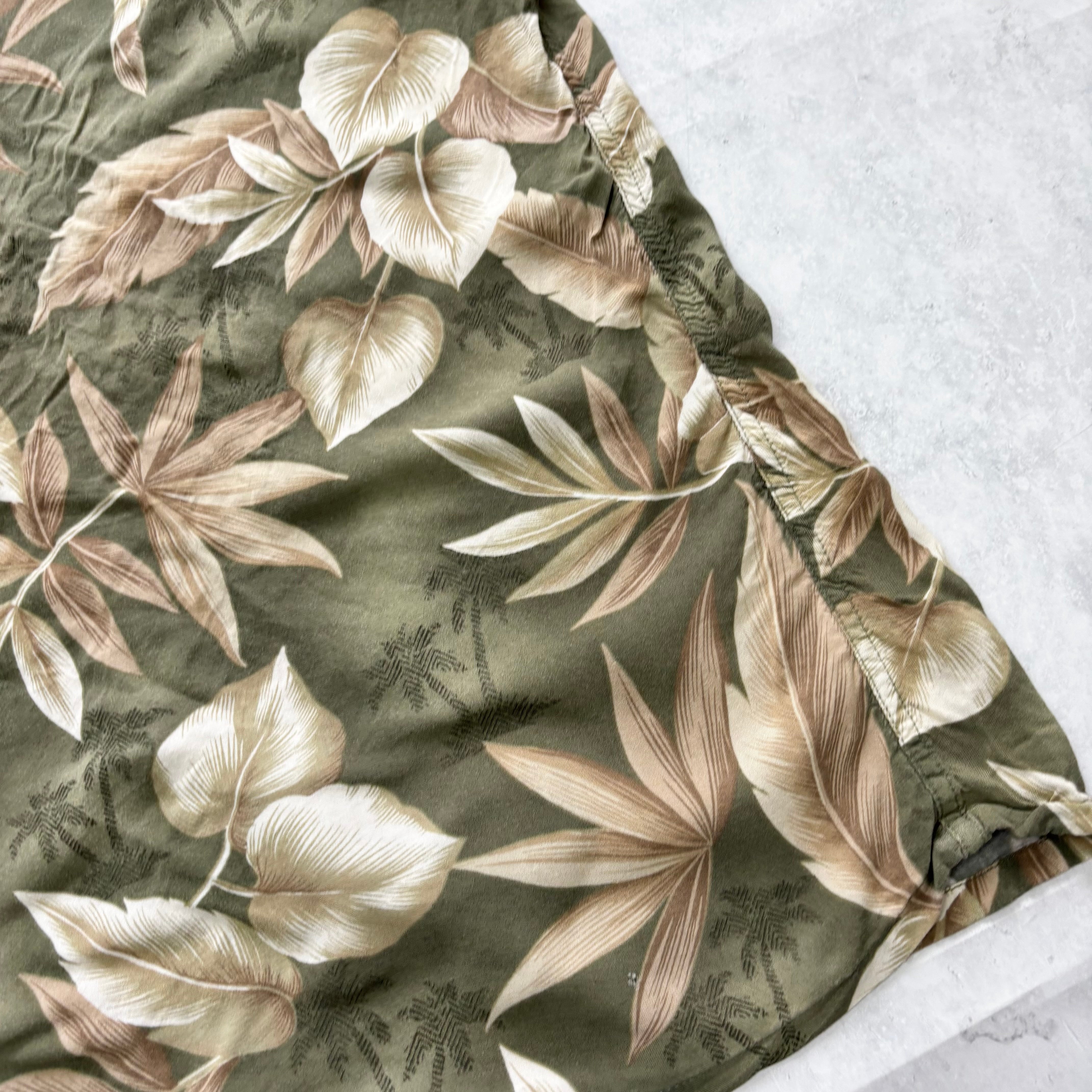 Vintage Hawaiian Shirt Mens Large Green Floral Aloha Short Sleeve Rayon (E)