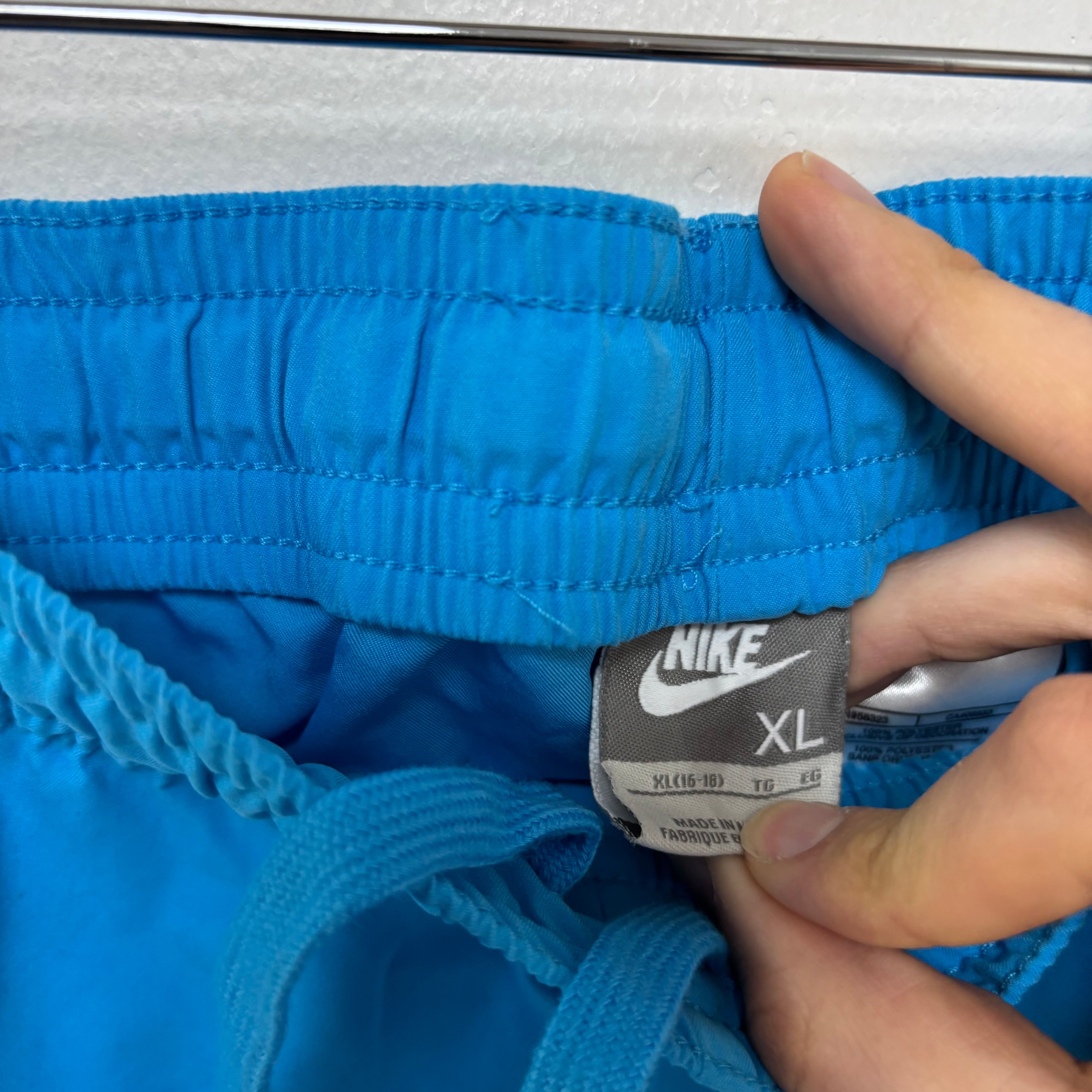 Nike Shorts Womens XL Blue Vintage Running Sports Gym Athletic (E)