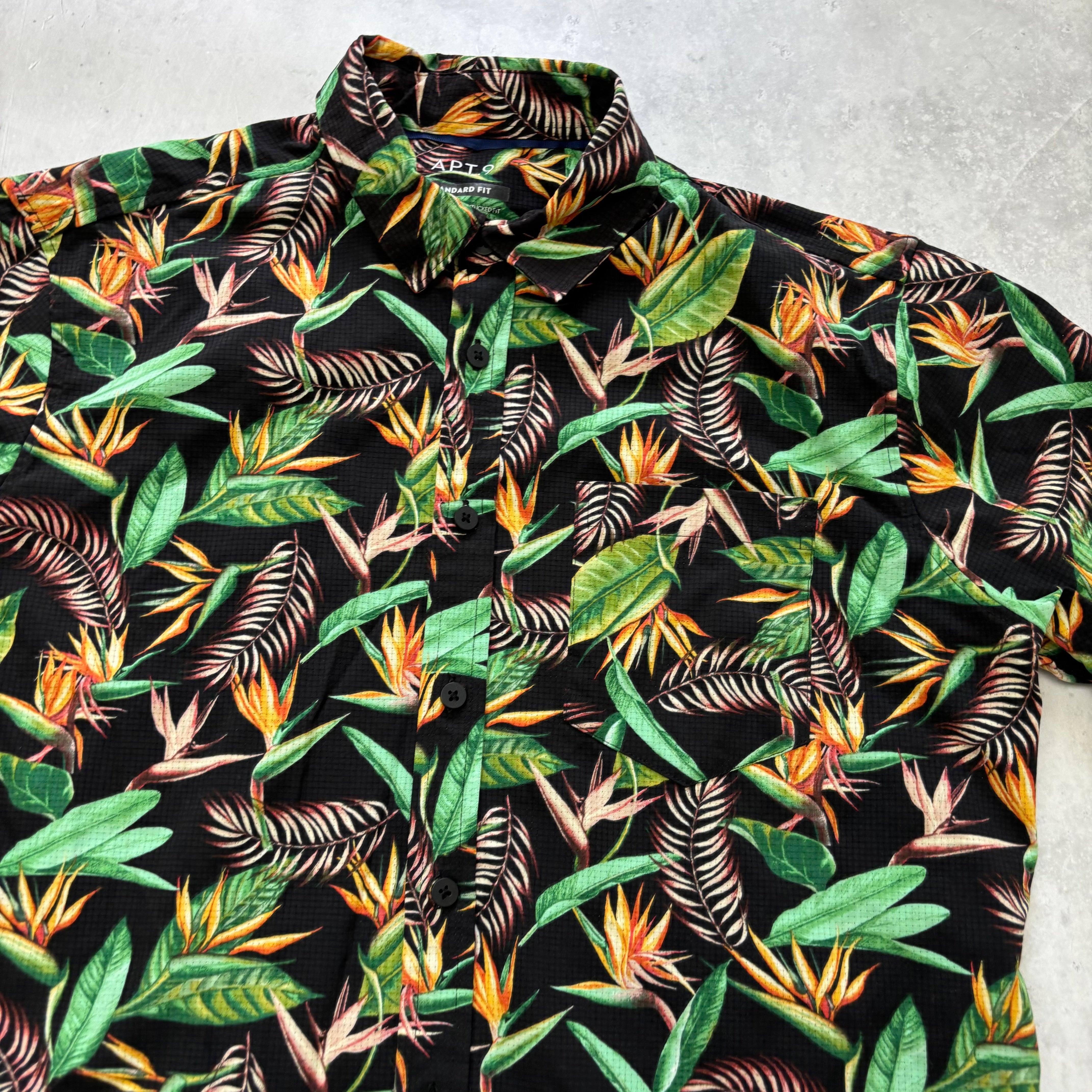 Hawaiian Shirt Mens Medium Black Floral Aloha Polyester Slim Fit (E)