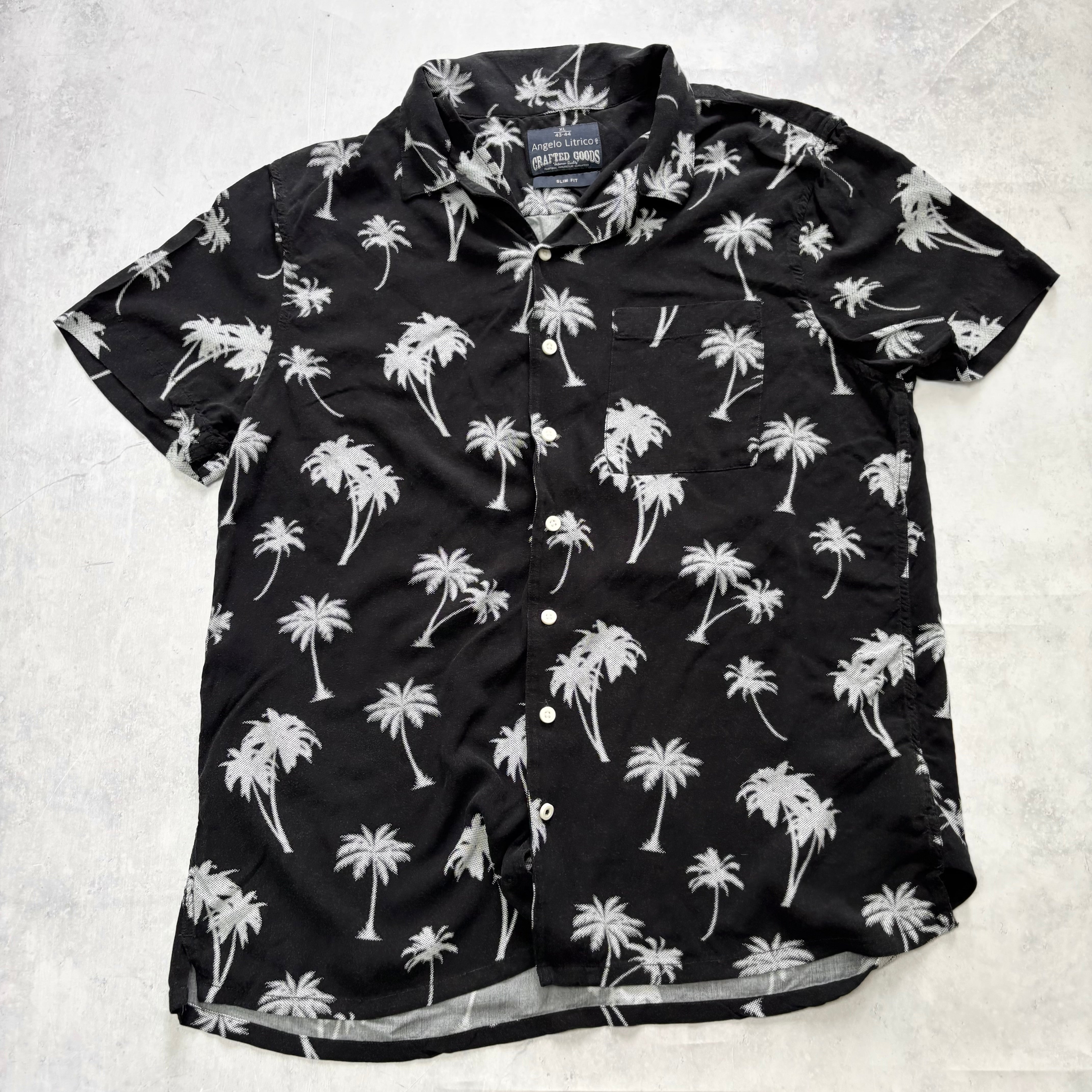 Hawaiian Shirt Mens XL Black Floral Aloha Short Sleeve Slim Fit Viscose