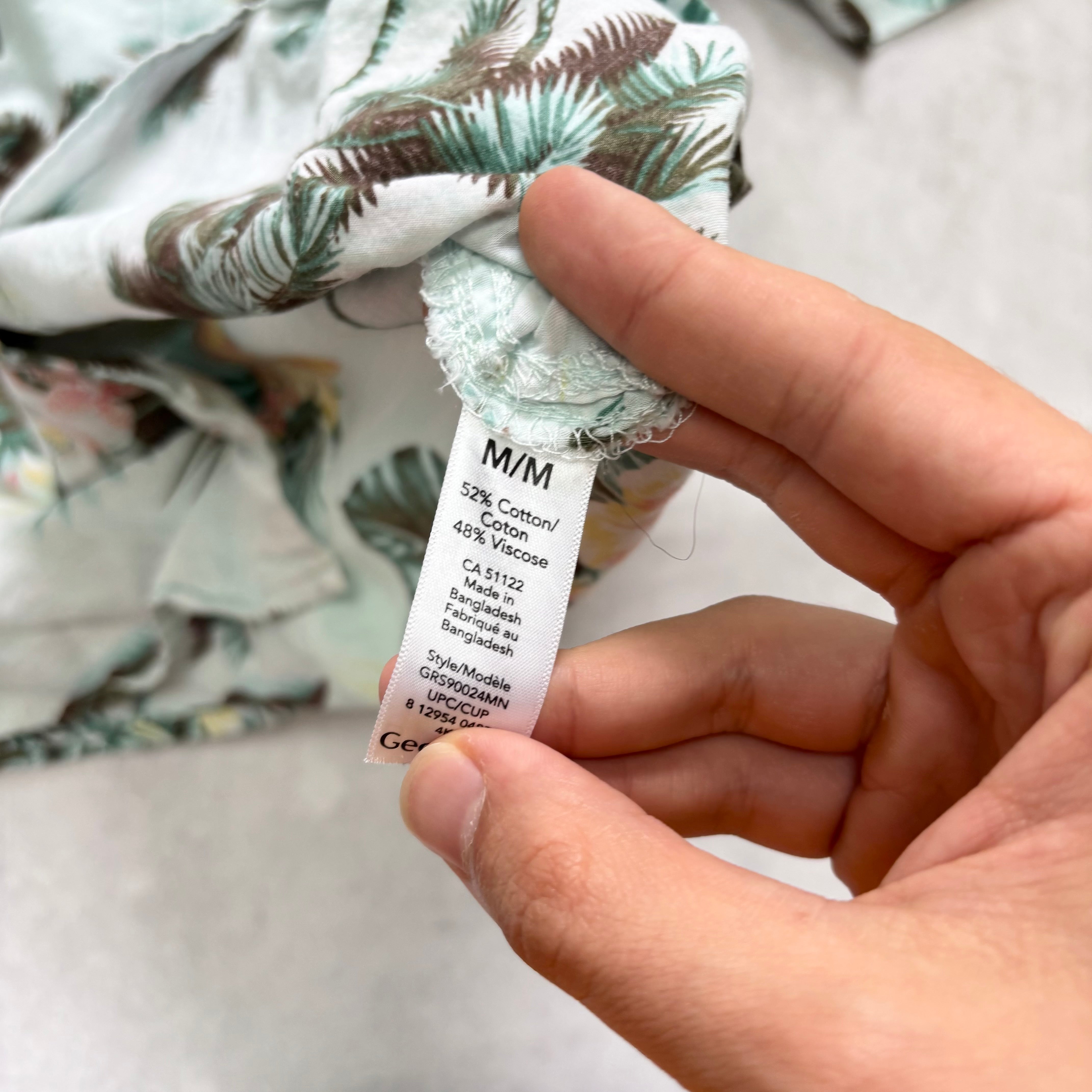 Vintage Hawaiian Shirt Mens Medium Green Floral Aloha Short Sleeve