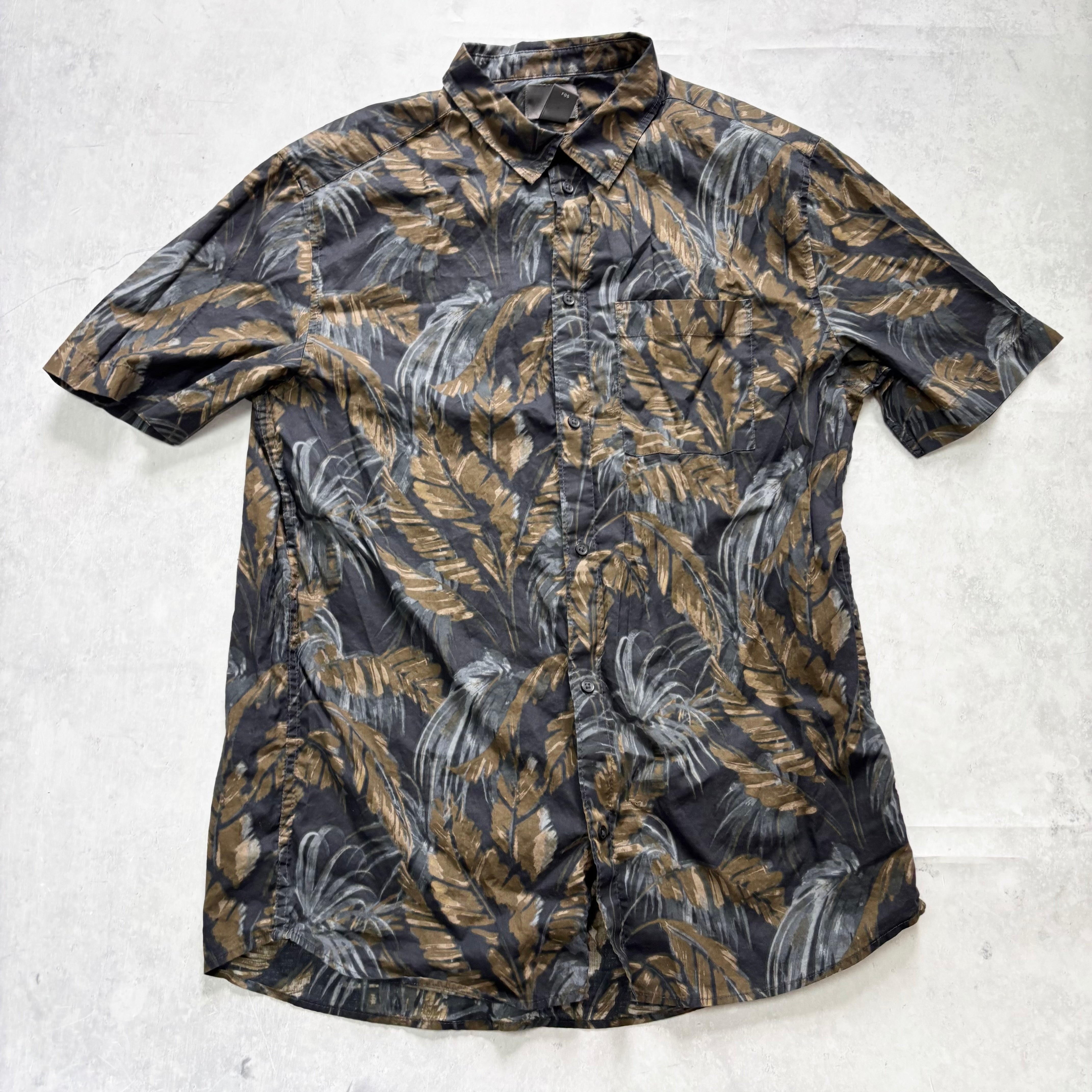 H&M Hawaiian Shirt Mens Medium Floral Aloha Short Sleeve Cotton (E)