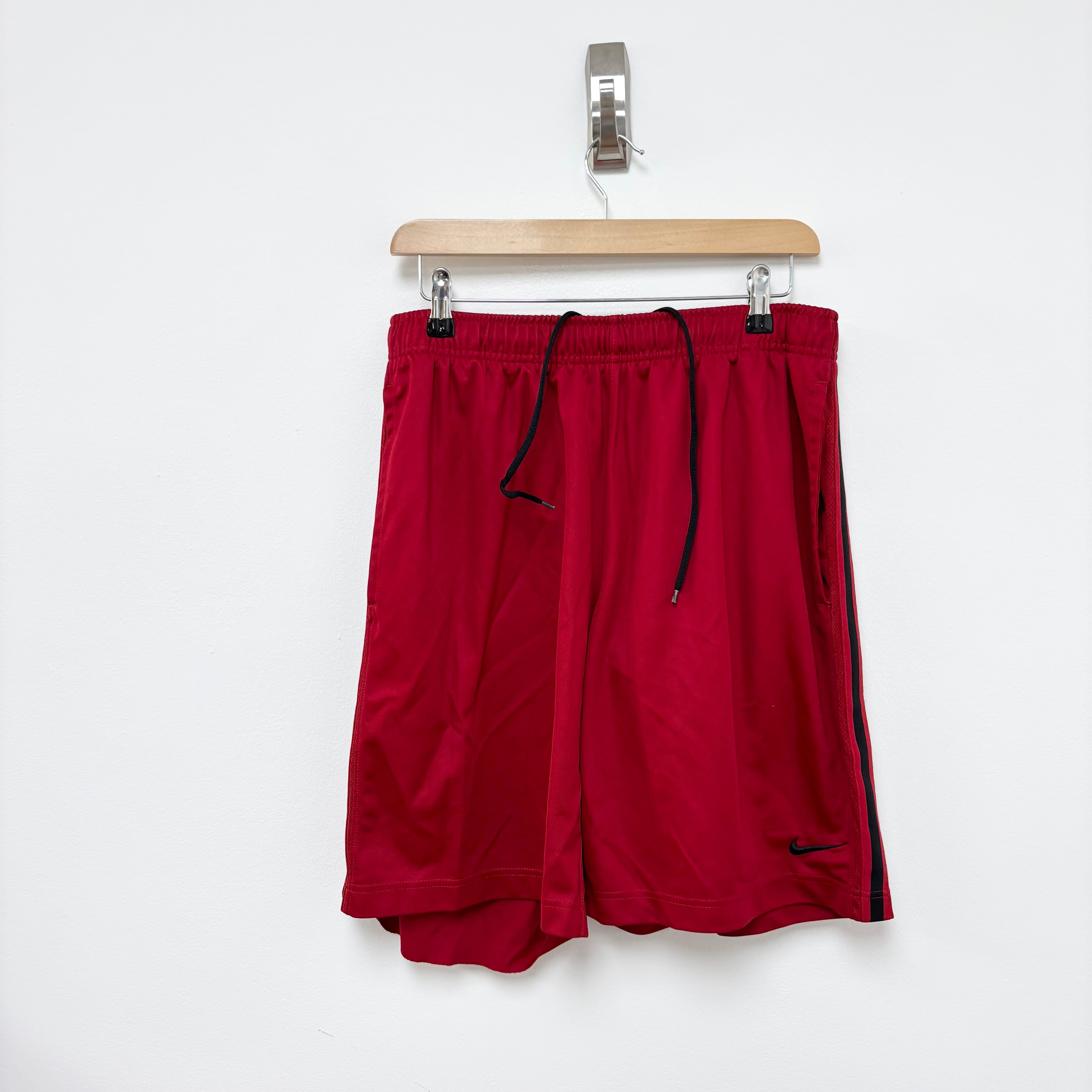 Nike Shorts Mens Large Red Basketball Running Sports Gym Athletic Pockets (E)