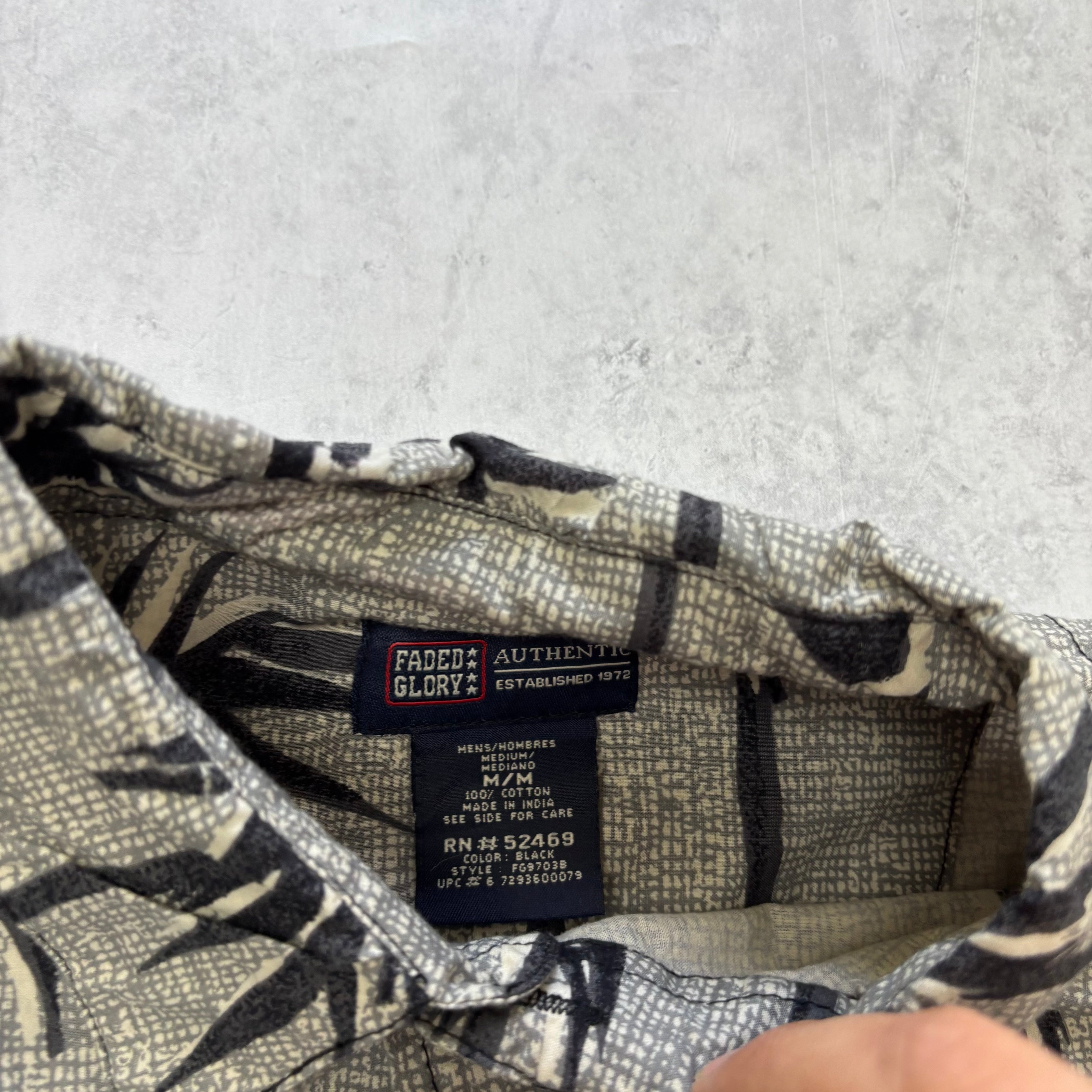 Vintage Hawaiian Shirt Mens Medium Grey Floral Aloha Short Sleeve Cotton (E)