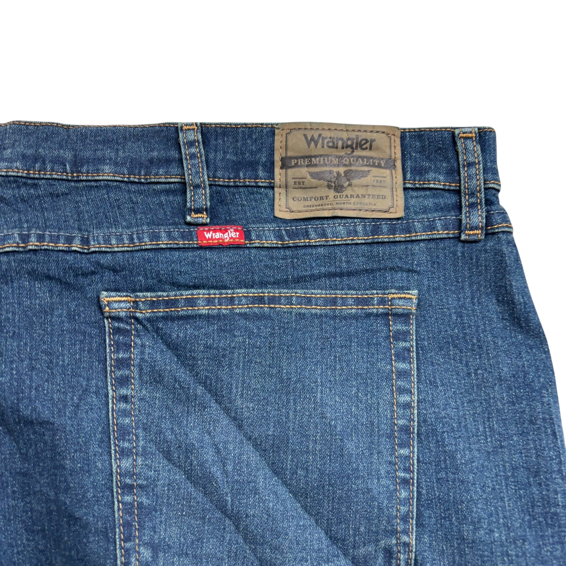 Wrangler Jeans W48 L30 Mens Dark Blue Relaxed Straight Fit Stretch Denim (E)