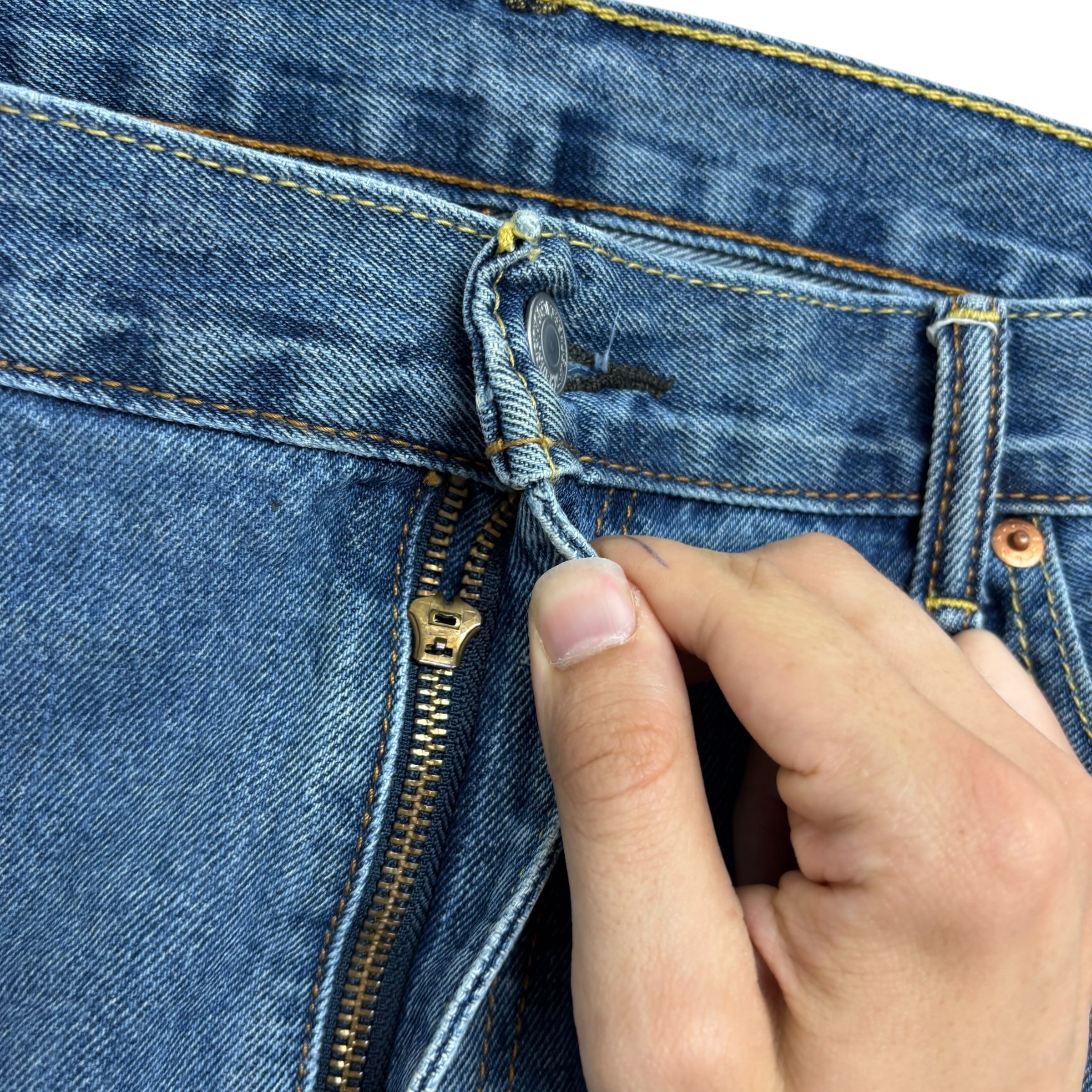 Levis 505 Jeans W40 L30 Mens Light Blue Regular Straight Fit Denim