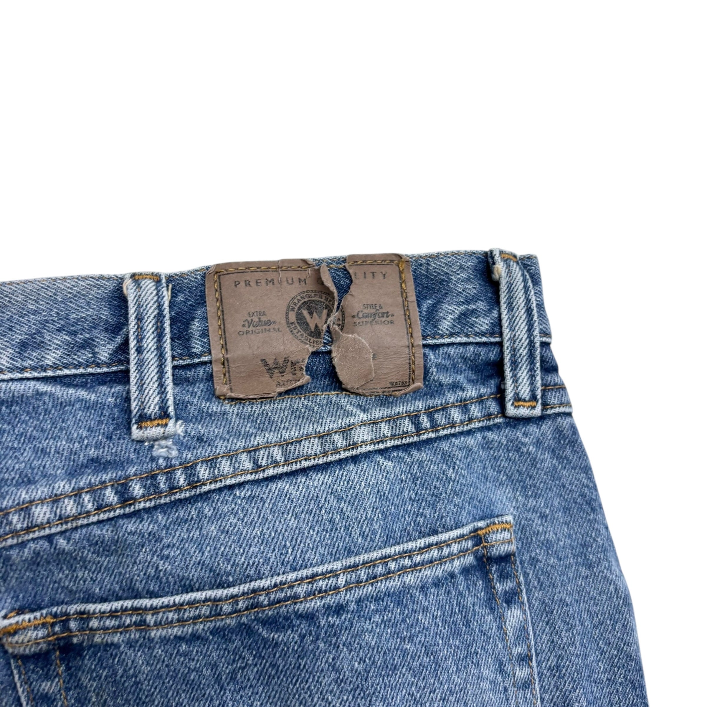 Wrangler Jeans W40 L30 Mens Mid Blue Relaxed Straight Fit Vintage Denim (F)