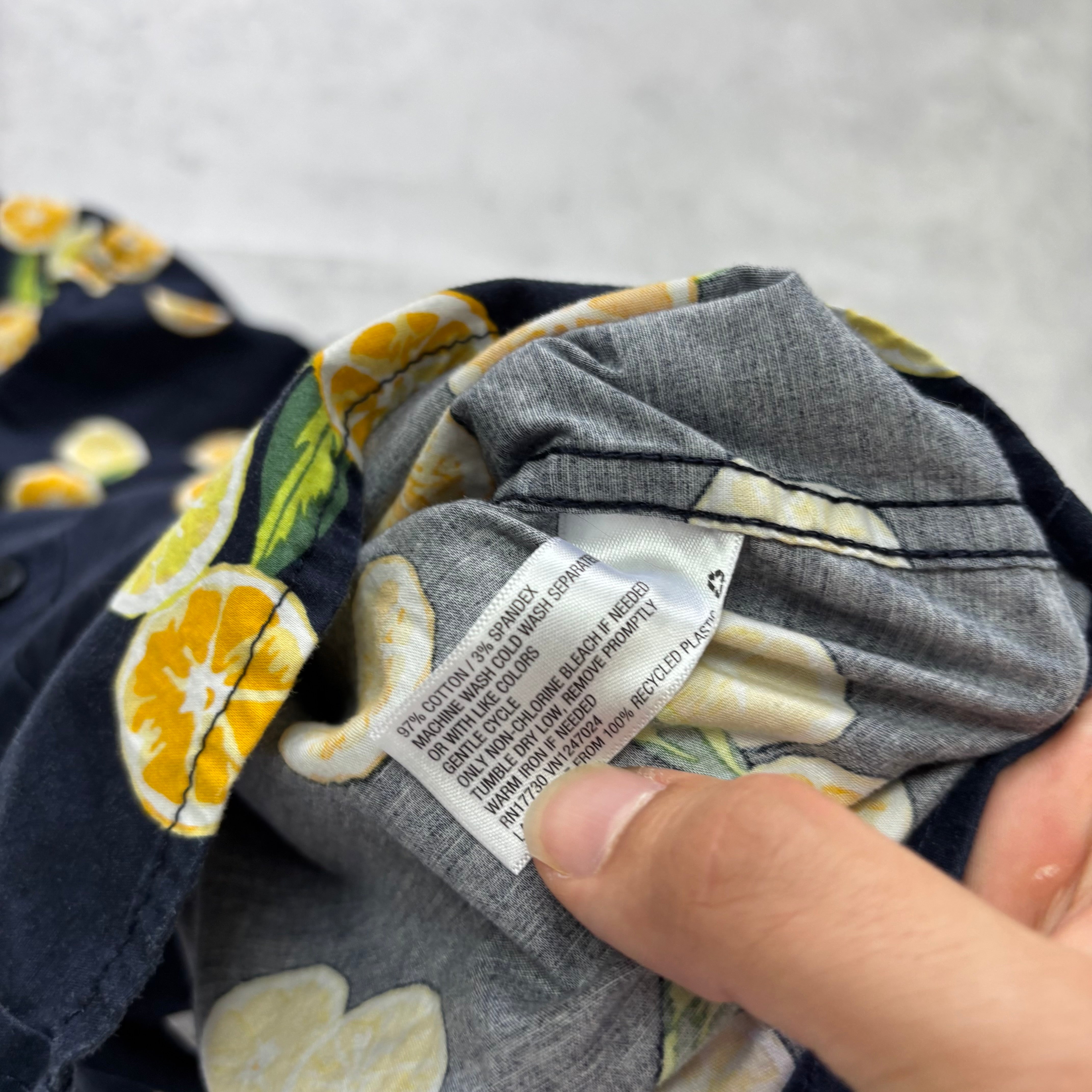 Hawaiian Shirt Mens Small Navy Floral Aloha Short Sleeve Cotton Slim Fit (E)