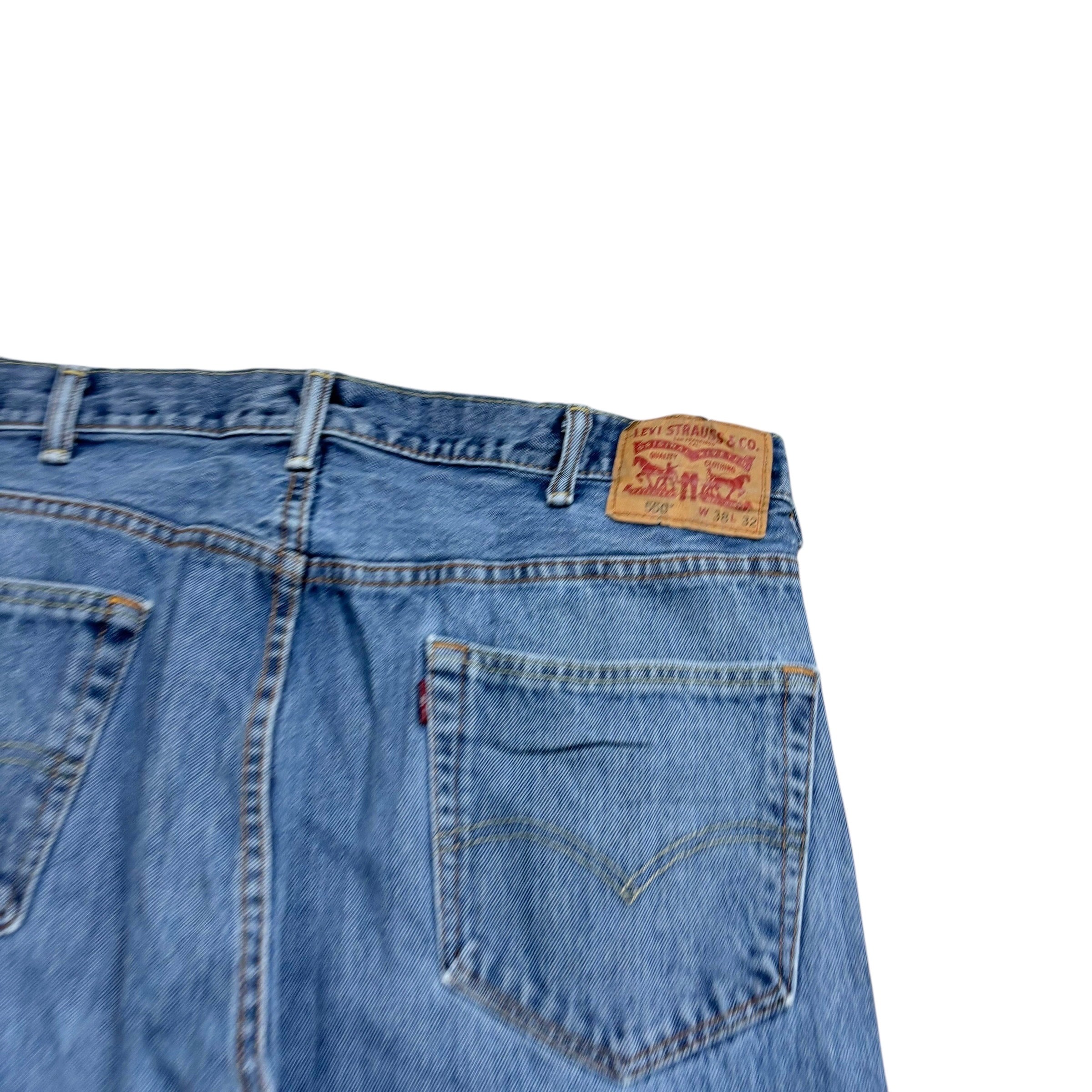 Levis 550 Jeans W38 L32 Mens Light Blue Relaxed Straight Fit Denim