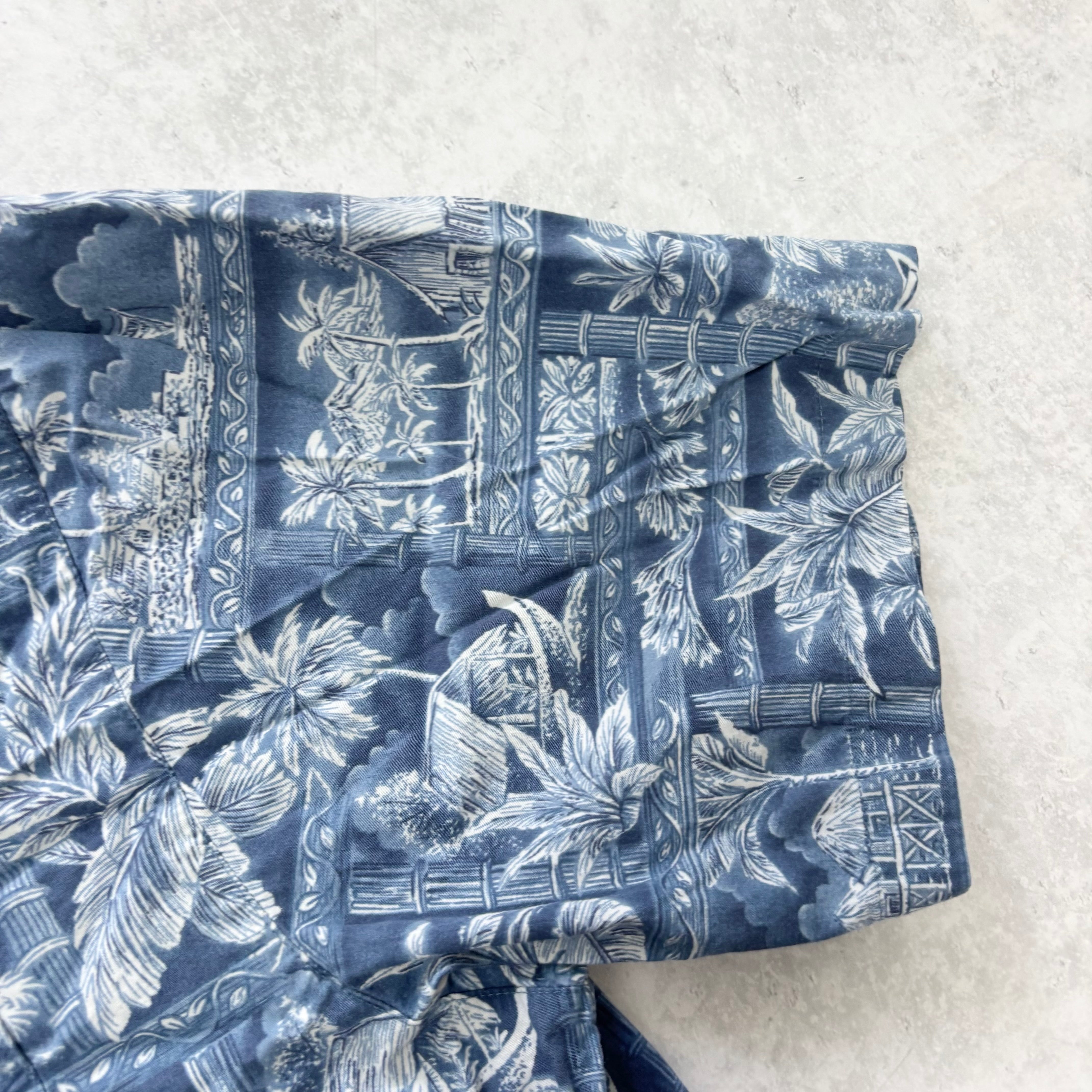Vintage Hawaiian Shirt Mens XL Blue Floral Aloha Short Sleeve Cotton (E)