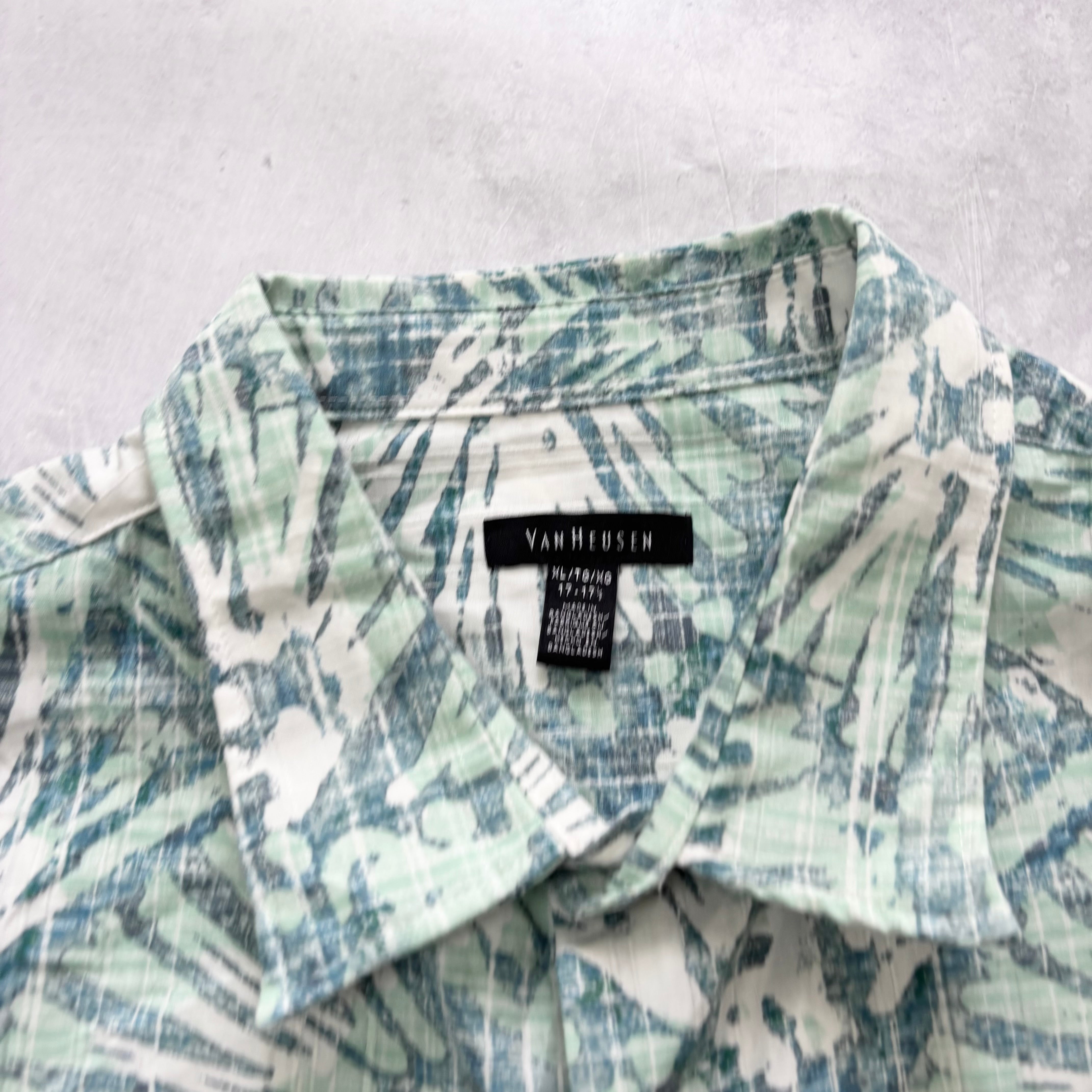 Hawaiian Shirt Mens XL Green Floral Aloha Short Sleeve Polyester (E)