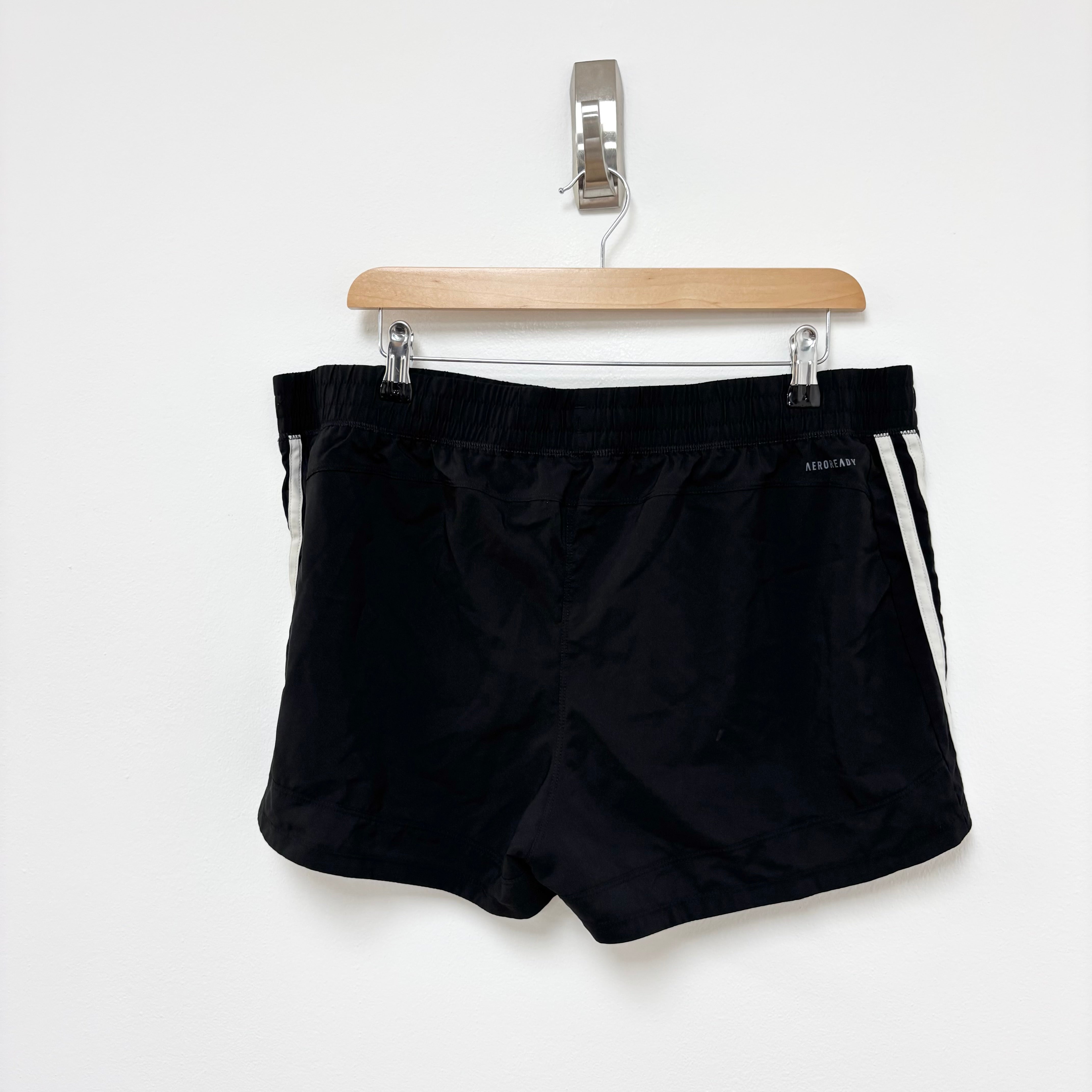 Adidas Shorts Womens XXL Black Sports Running Gym Athletic Aeroready (E)