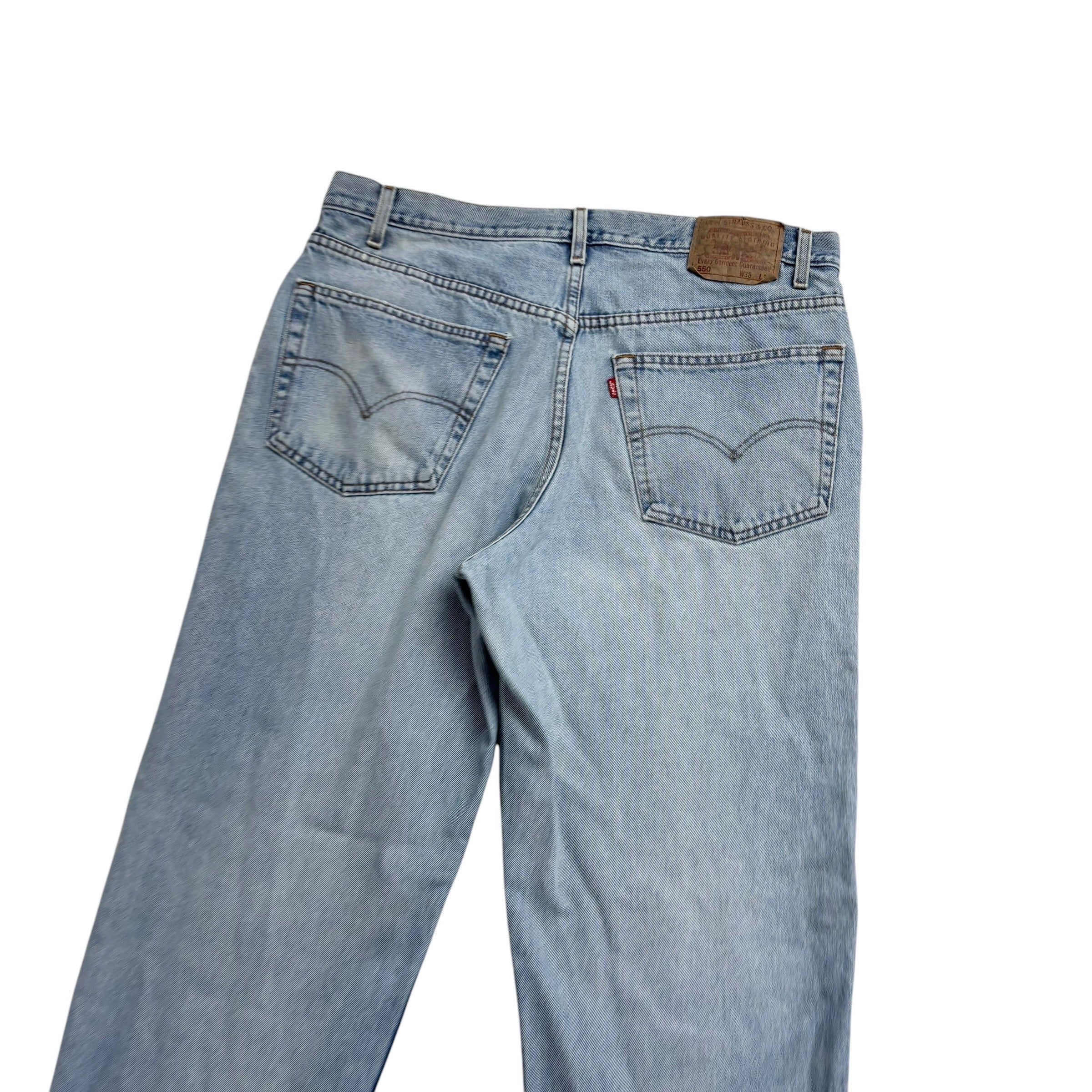 Levis 550 Jeans W38 L32 Mens Light Blue Relaxed Straight Vintage Denim (F)