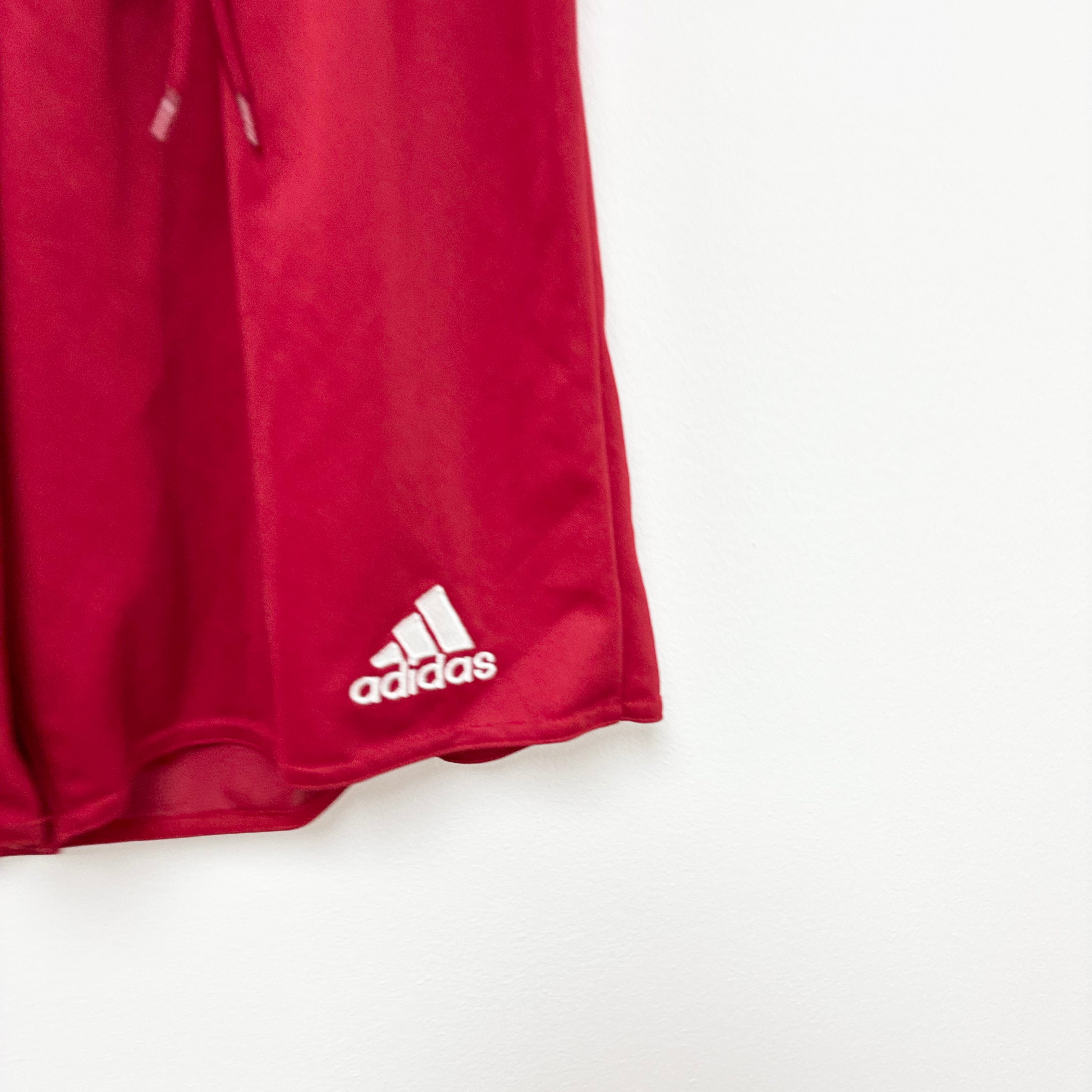 Adidas Shorts Mens Small Red Sports Running Gym Athletic (E)