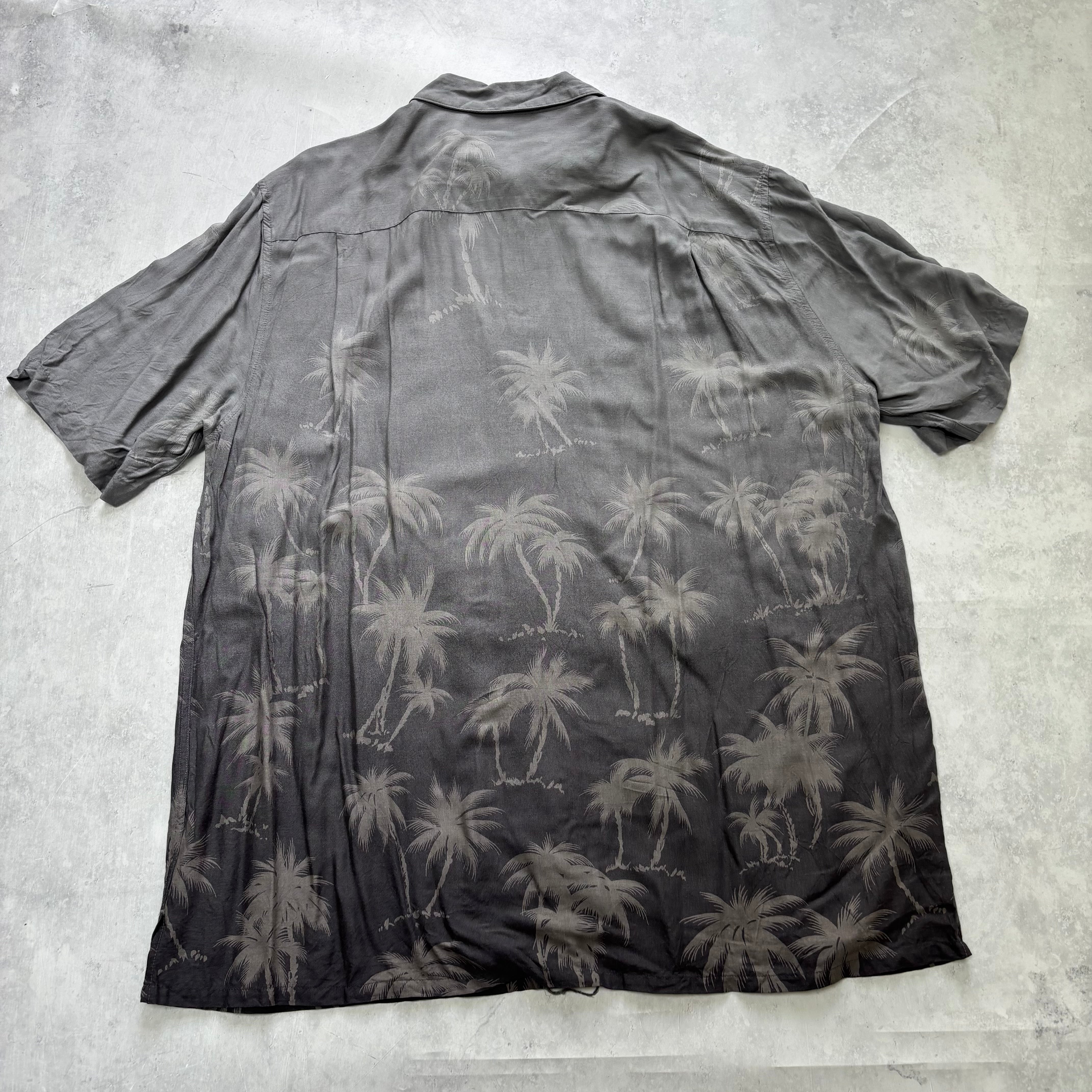 Vintage Hawaiian Shirt Mens XL Grey Floral Aloha Short Sleeve Rayon (E)