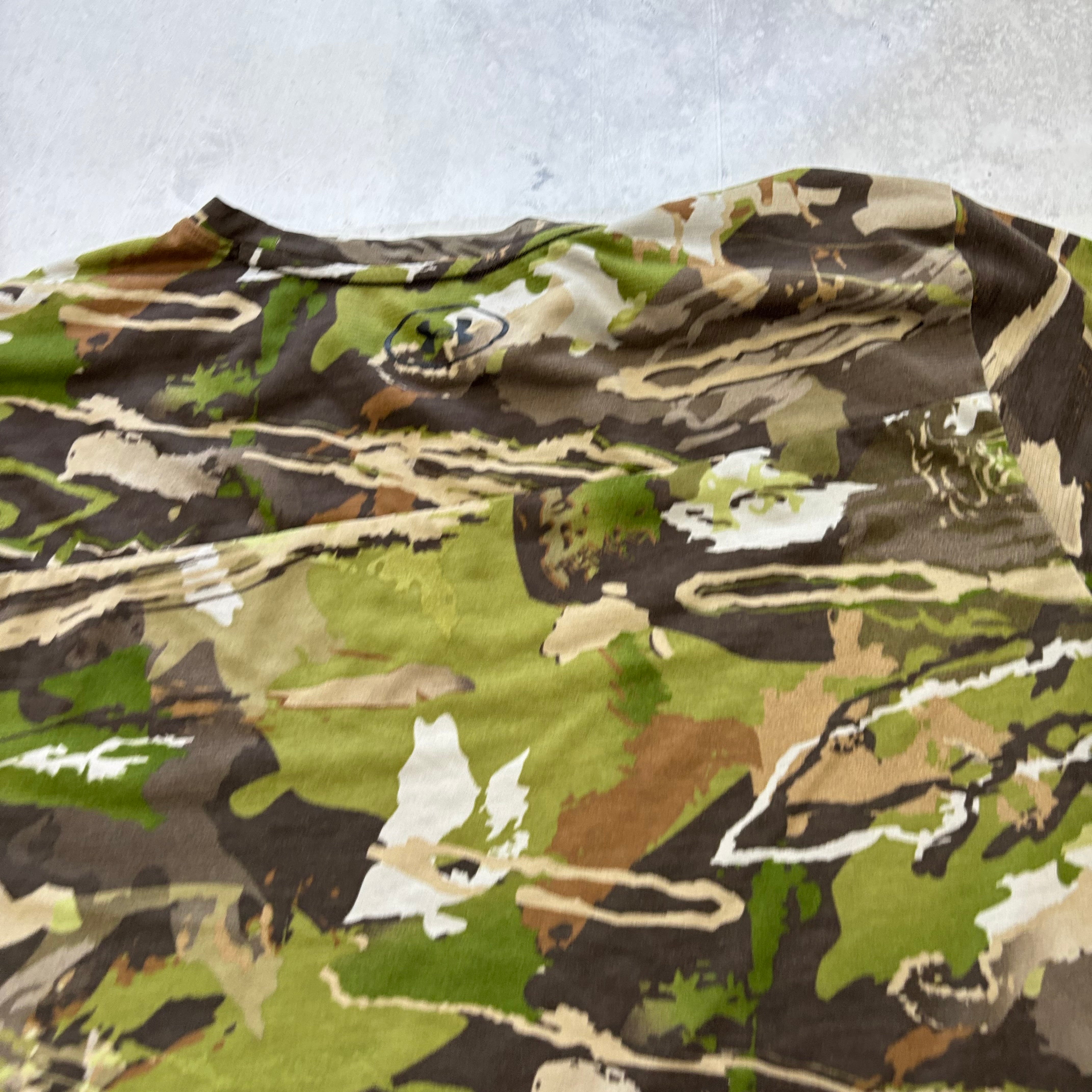 Under Armour T Shirt Mens XL Camo Sports Gym Running Camouflage (E)