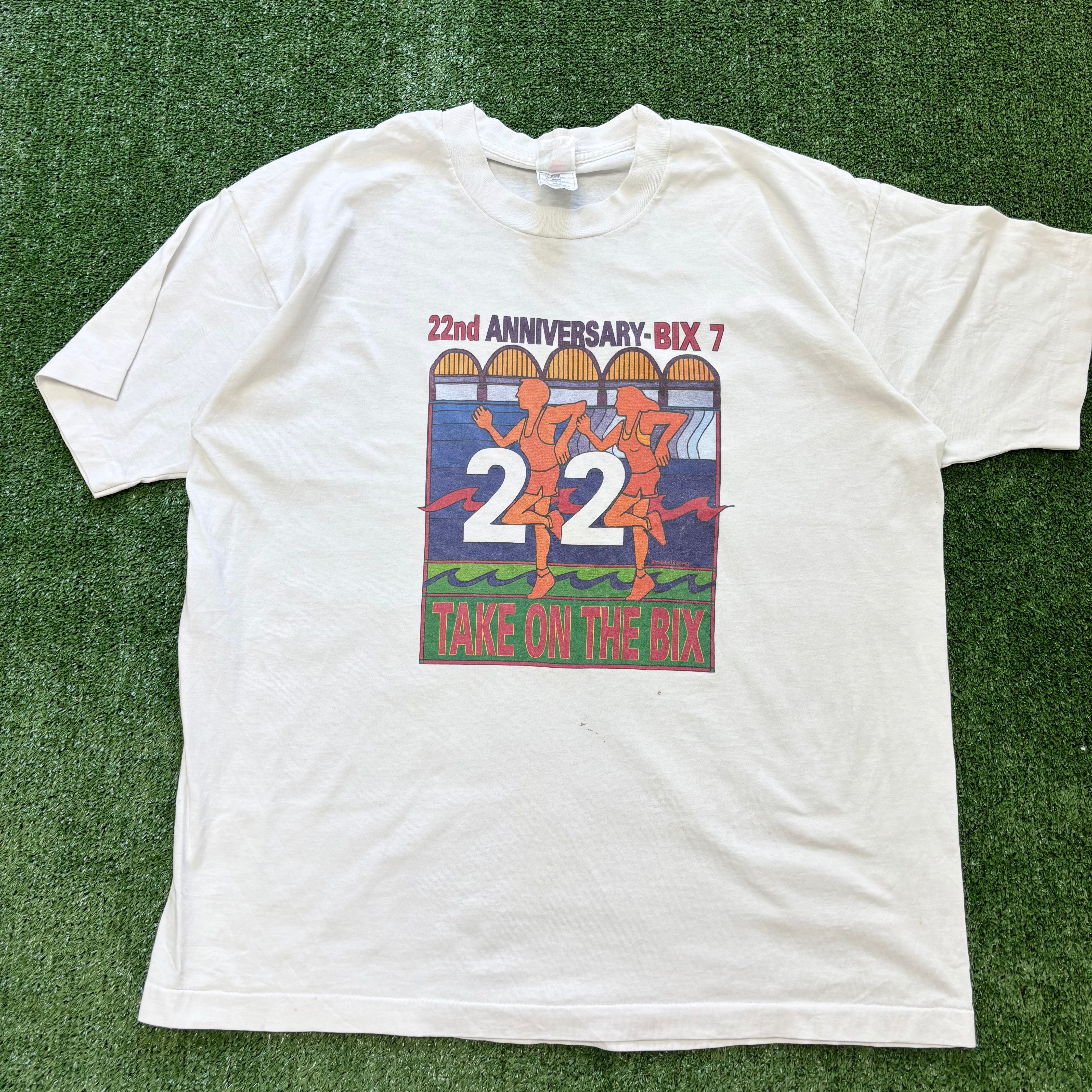 Vintage T Shirt Mens XL White Single Stitch Graphic Print 90s Race (F)