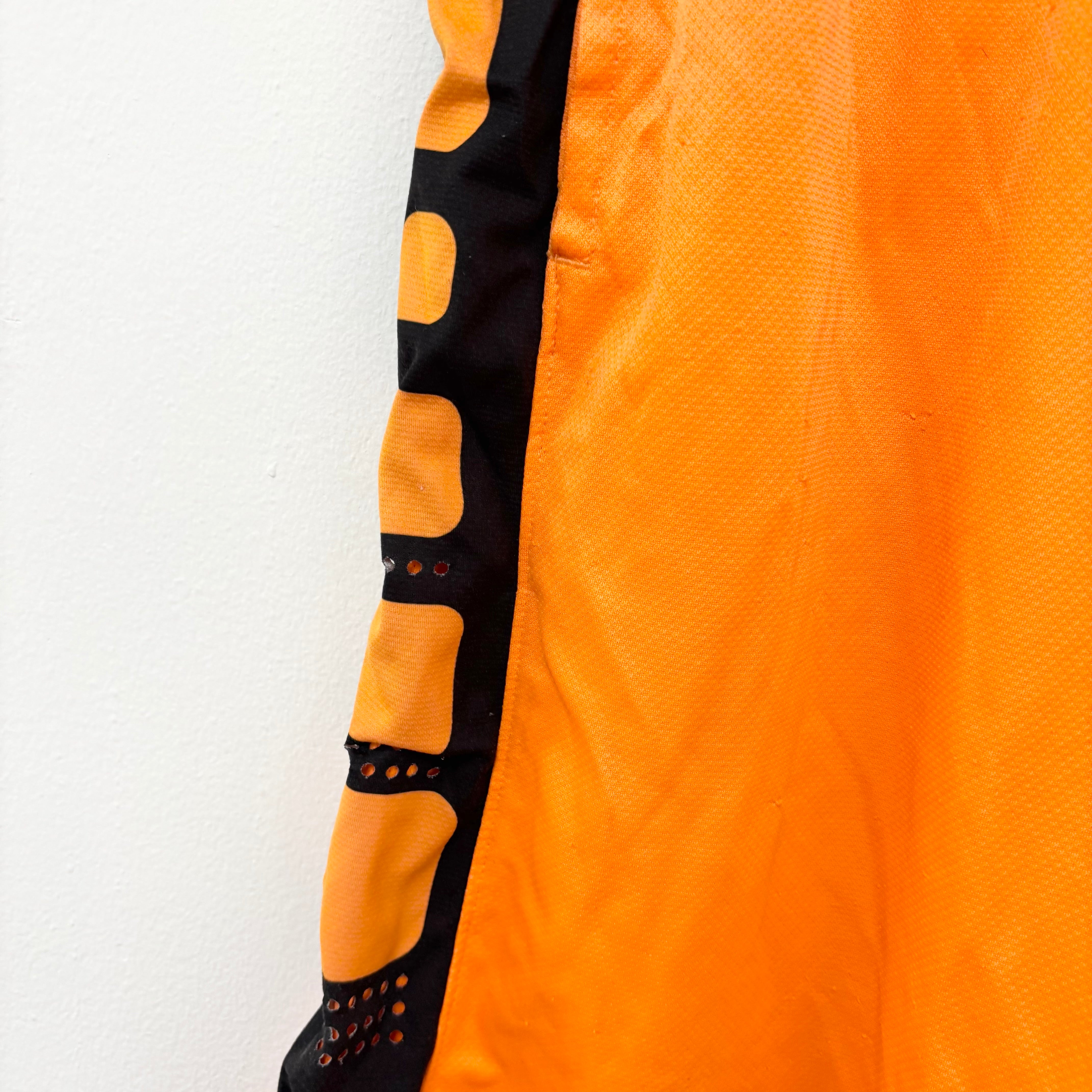 Nike Shorts Mens Medium Orange Dri Fit Running Sports Gym Athletic Pockets (F)