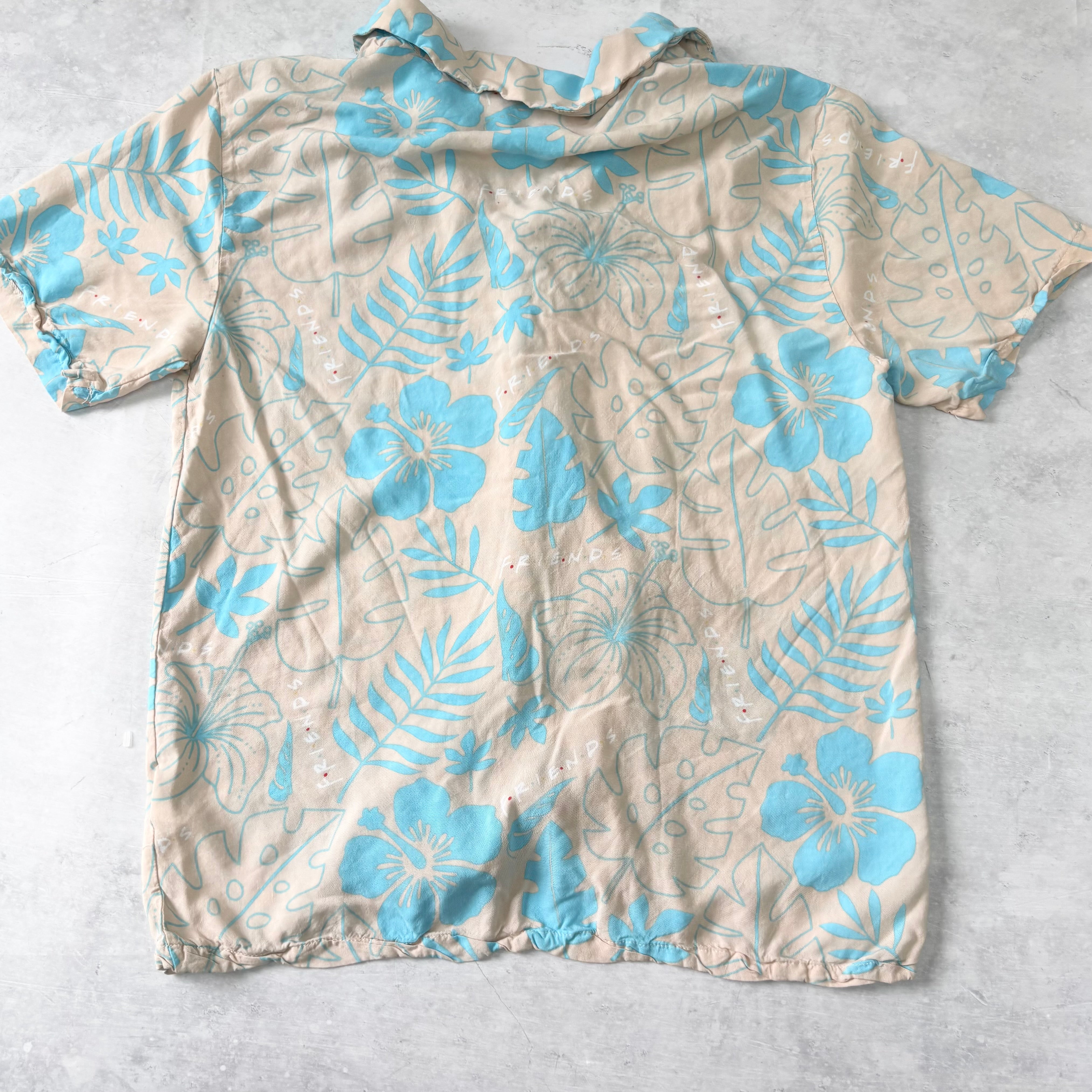 Friends Shirt Mens Medium Peach Pink Short Sleeve Rayon (E)