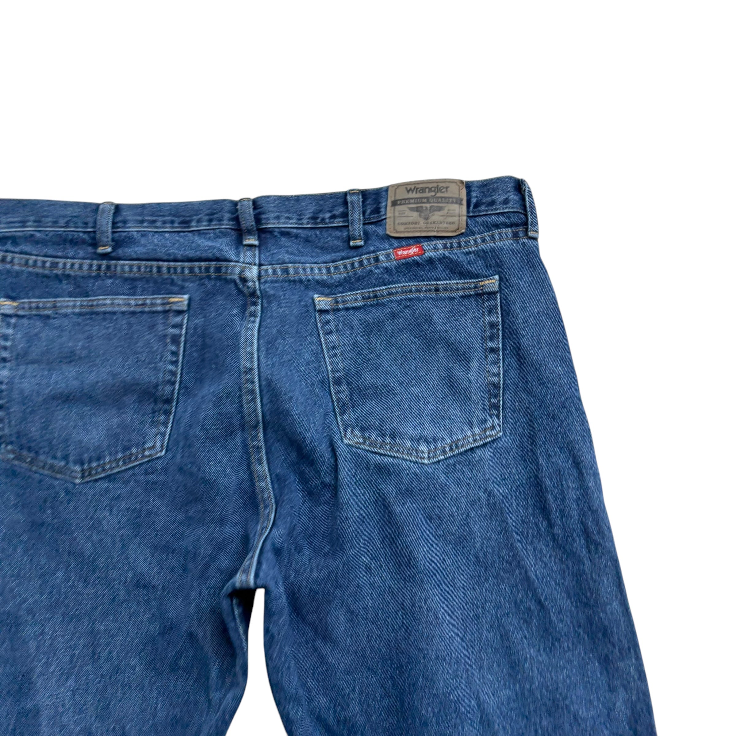 Wrangler Jeans W40 L29 Mens Mid Blue Relaxed Straight Fit Denim